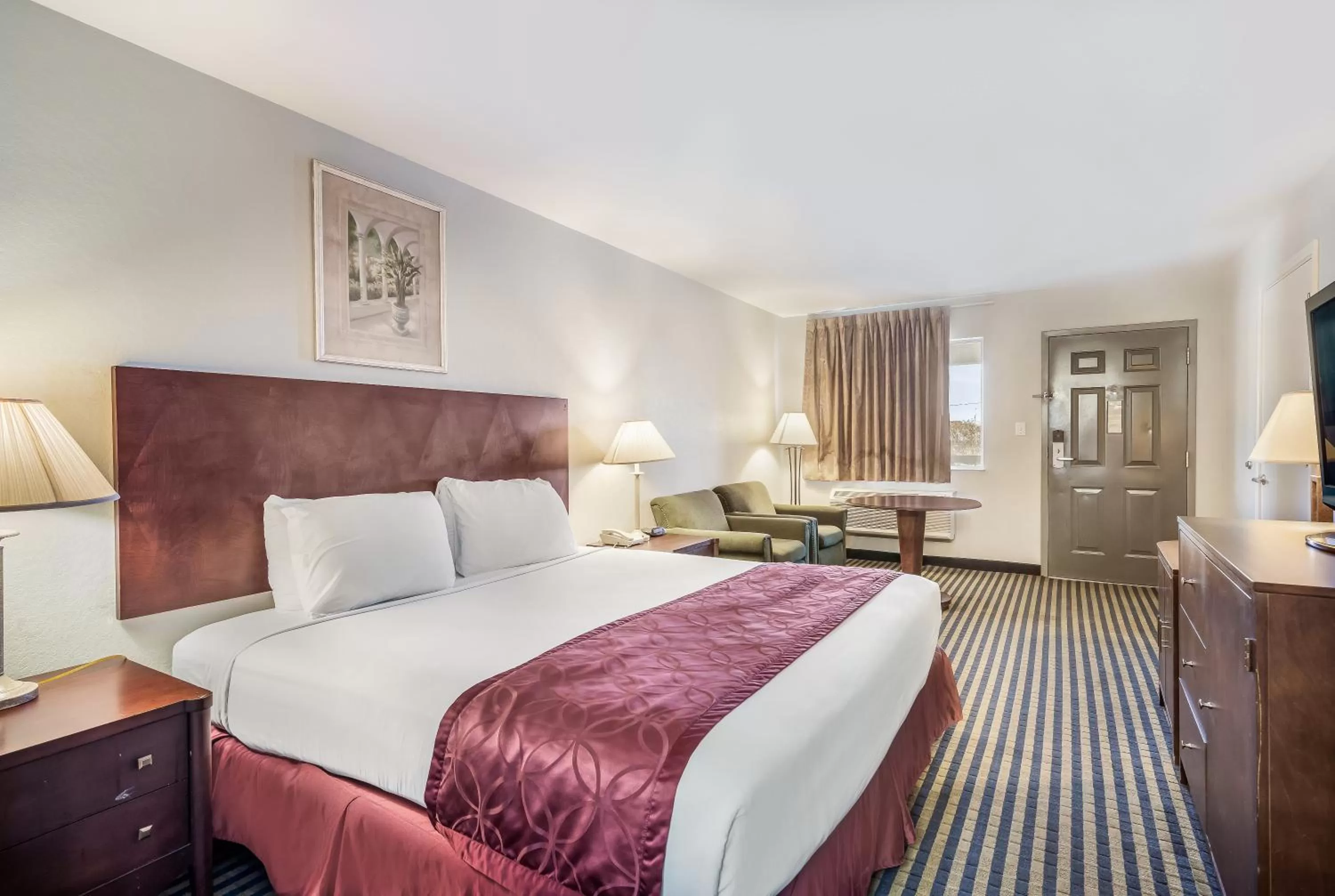 Bed in Americas Best Value Inn New Braunfels