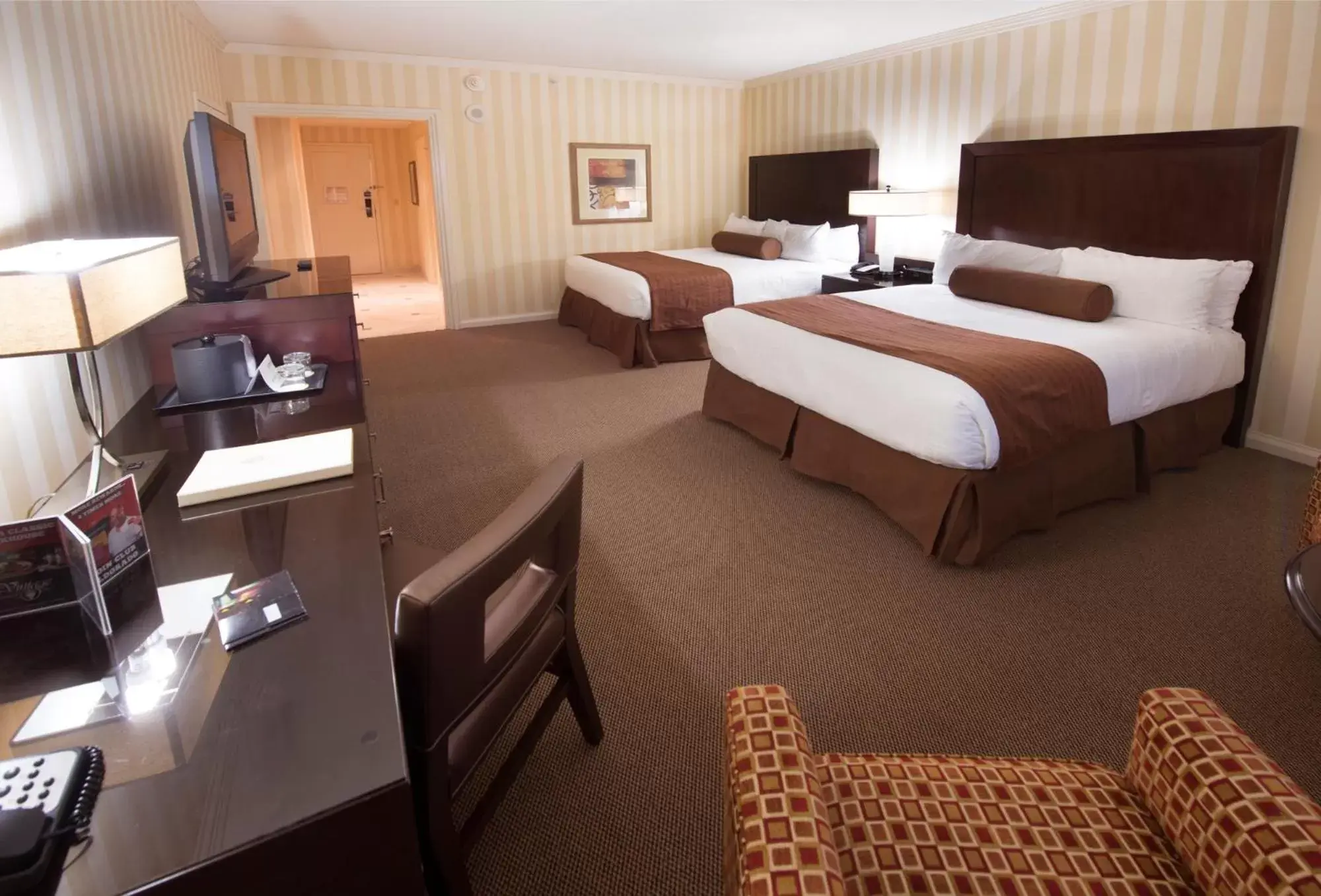 Bedroom, Bed in Bally's Shreveport Casino & Hotel