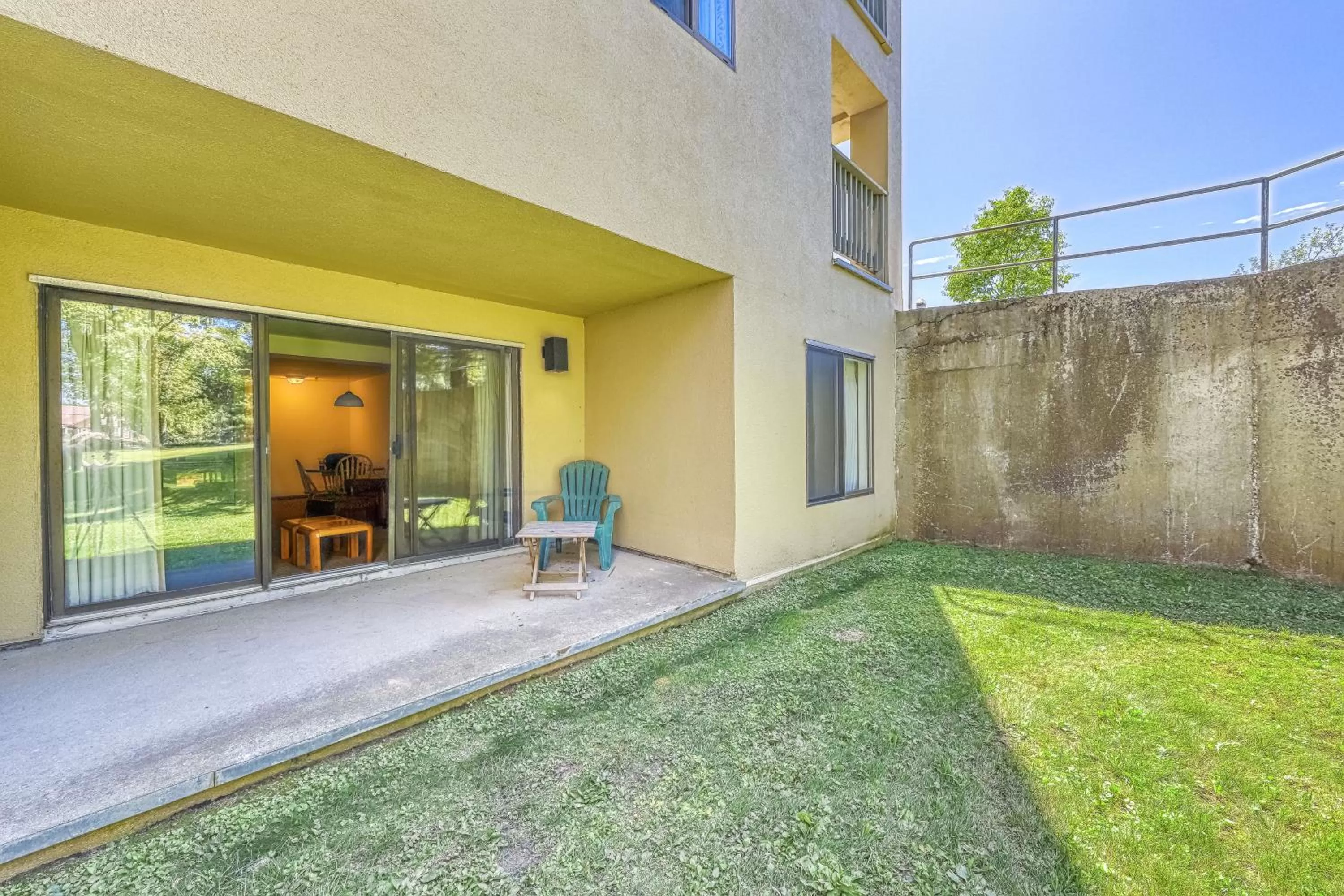 Swimming Pool in Mountain Green, Unit 3B16