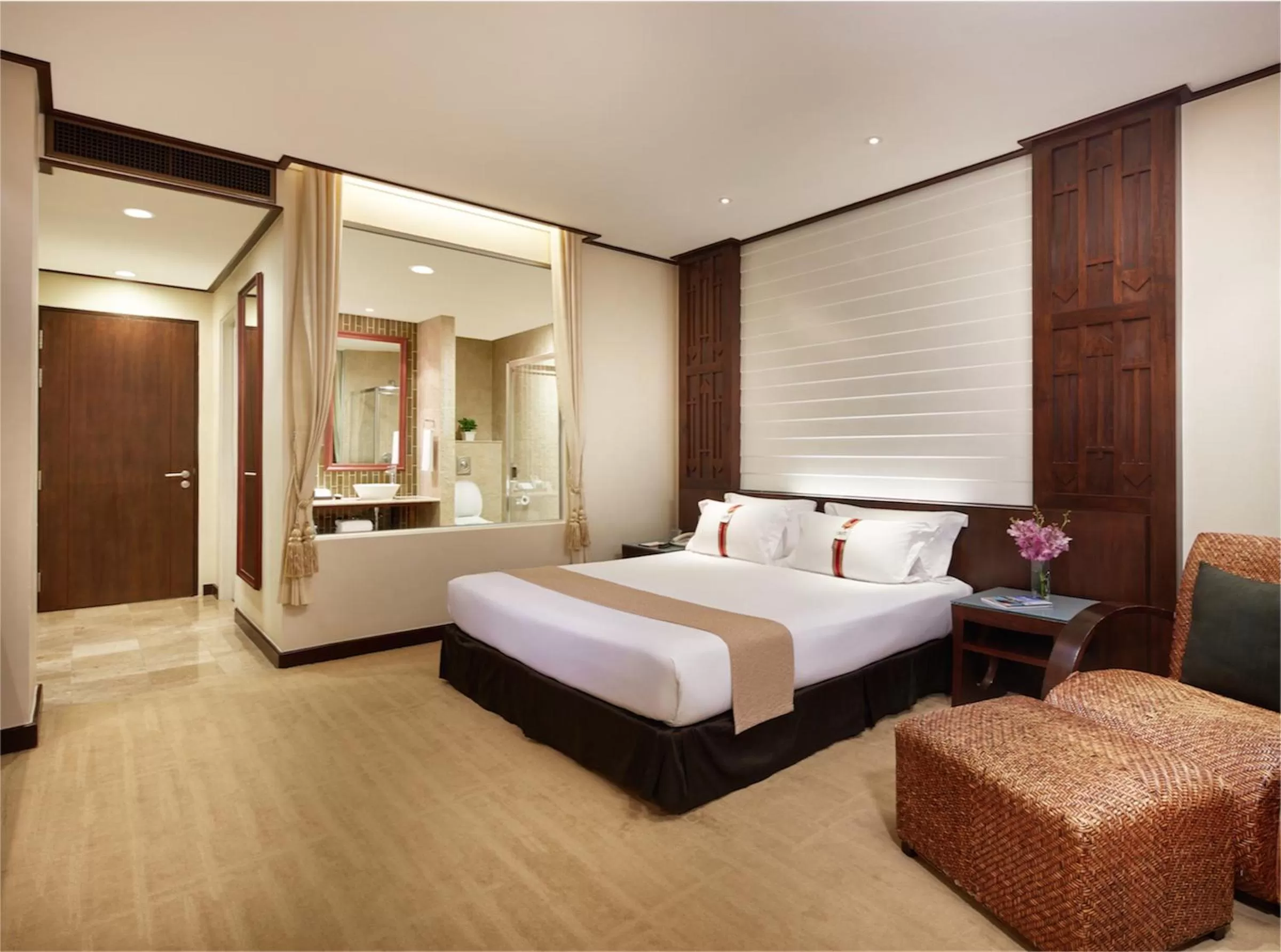 Bedroom, Bed in The Davis Bangkok