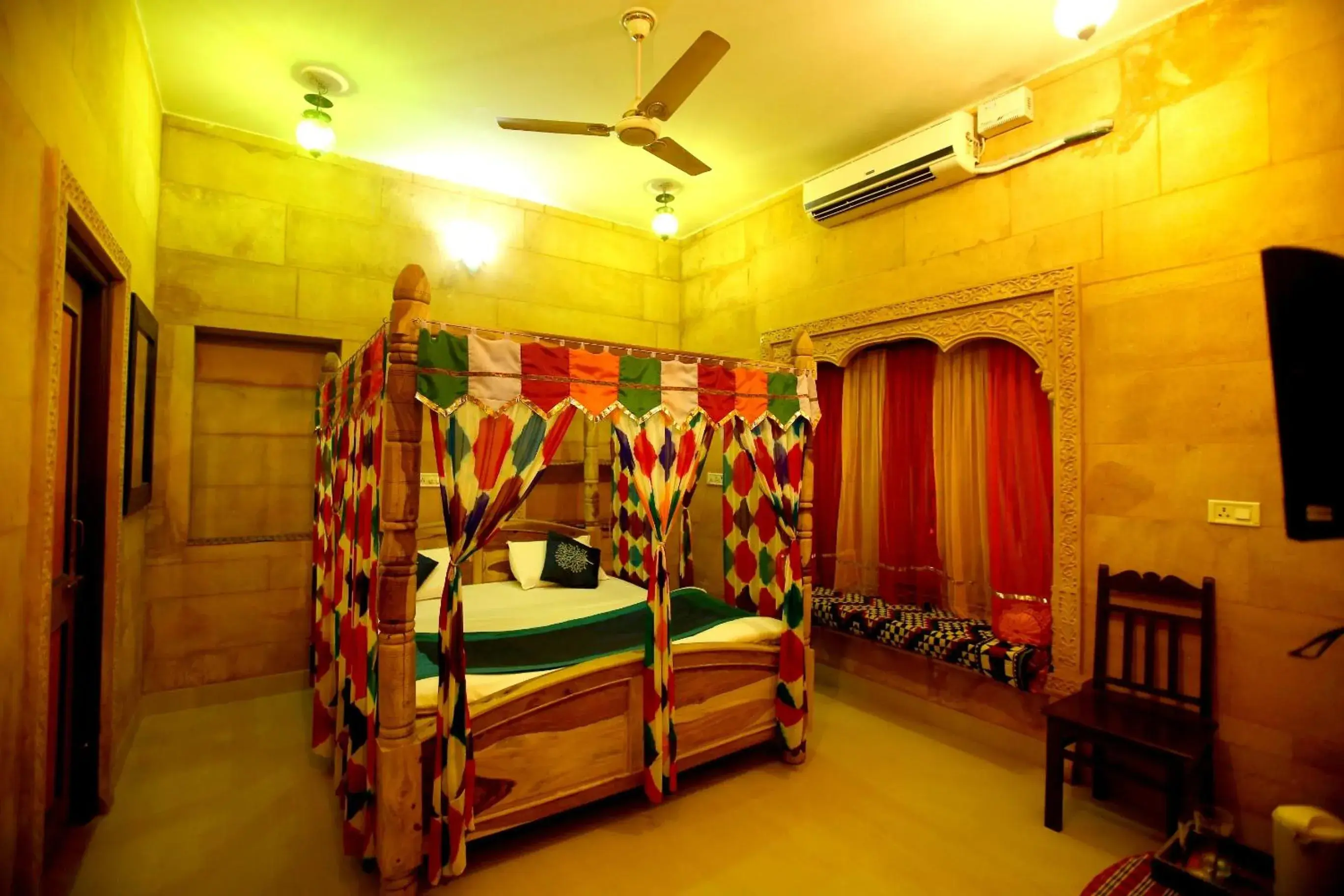 TV and multimedia, Bunk Bed in Hotel Royal Haveli