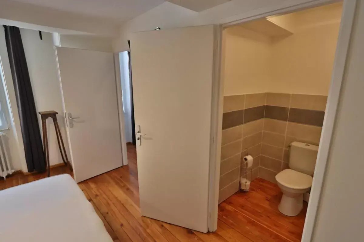 Toilet, Bathroom in Le Relais Basque