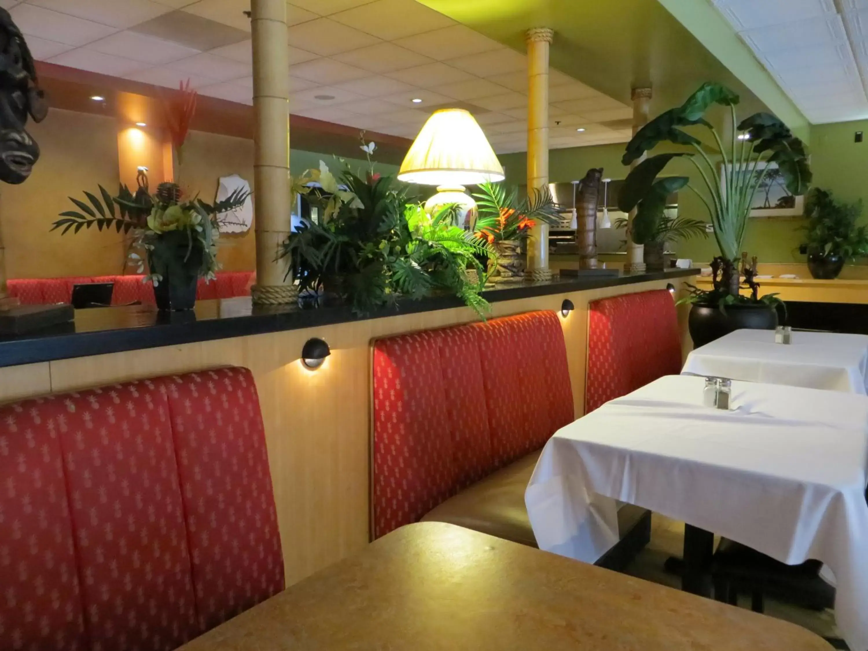 Restaurant/Places to Eat in Wyndham Garden San Jose Airport