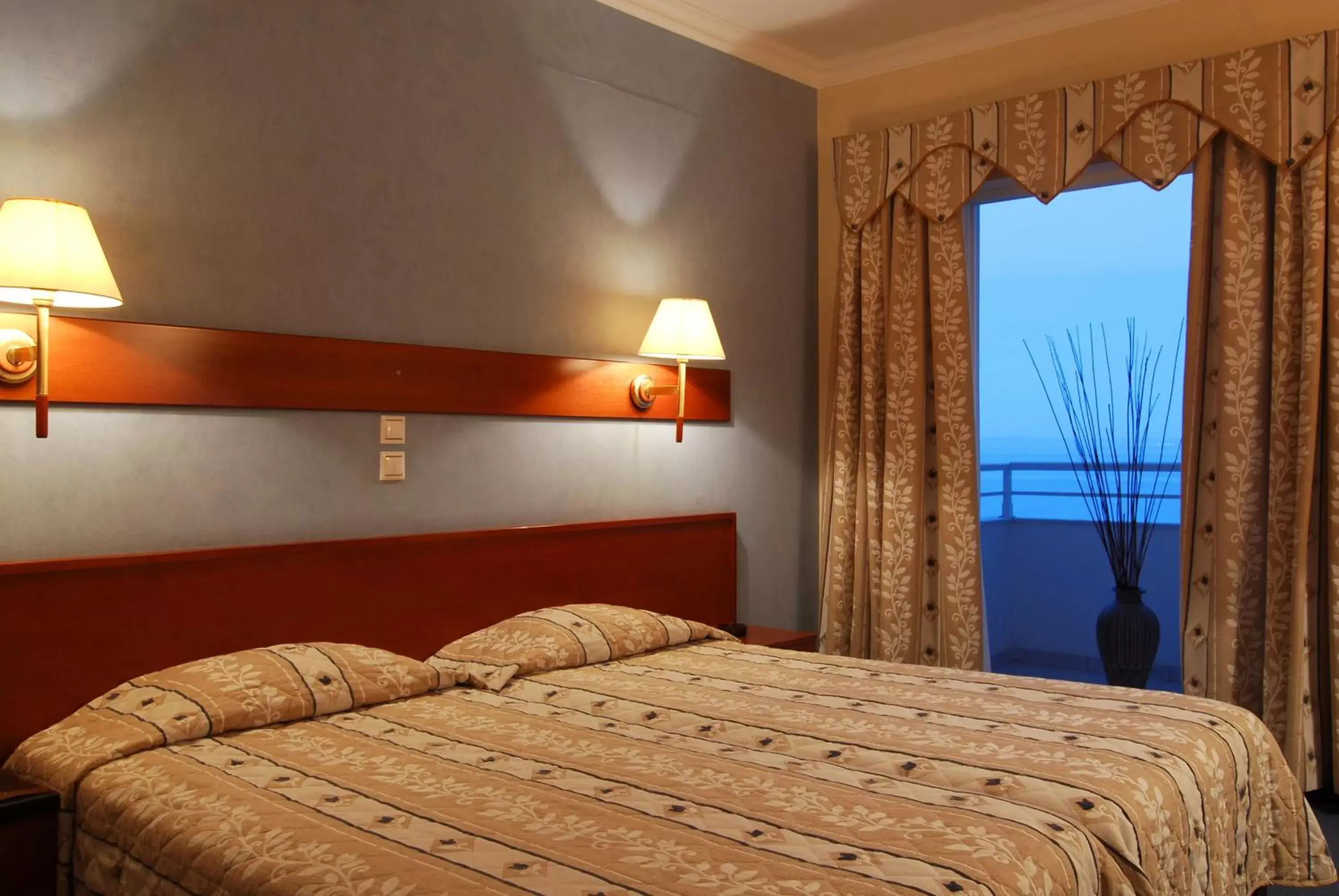 Photo of the whole room, Bed in Palatino Hotel