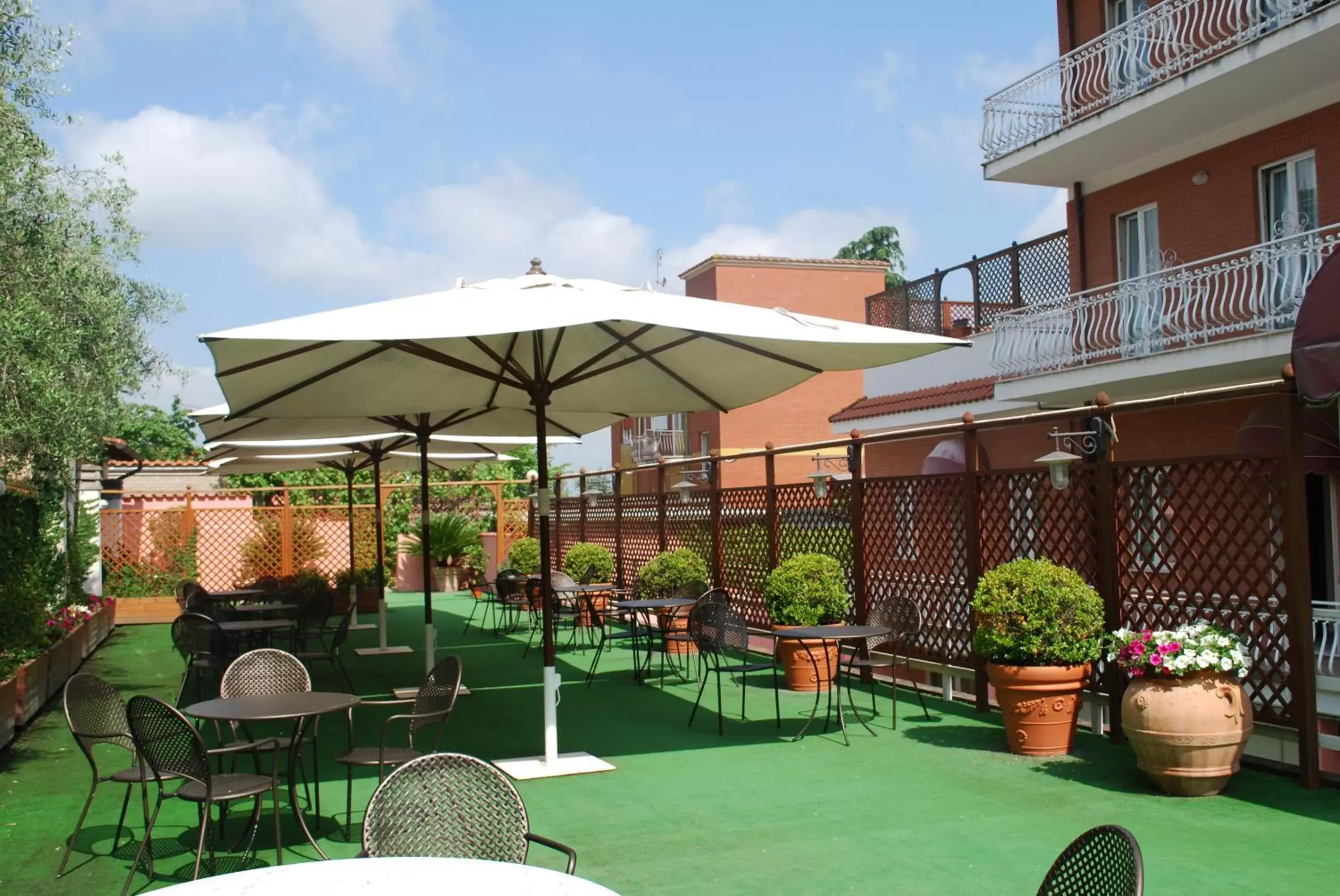 Garden, Restaurant/Places to Eat in Marini Park Hotel