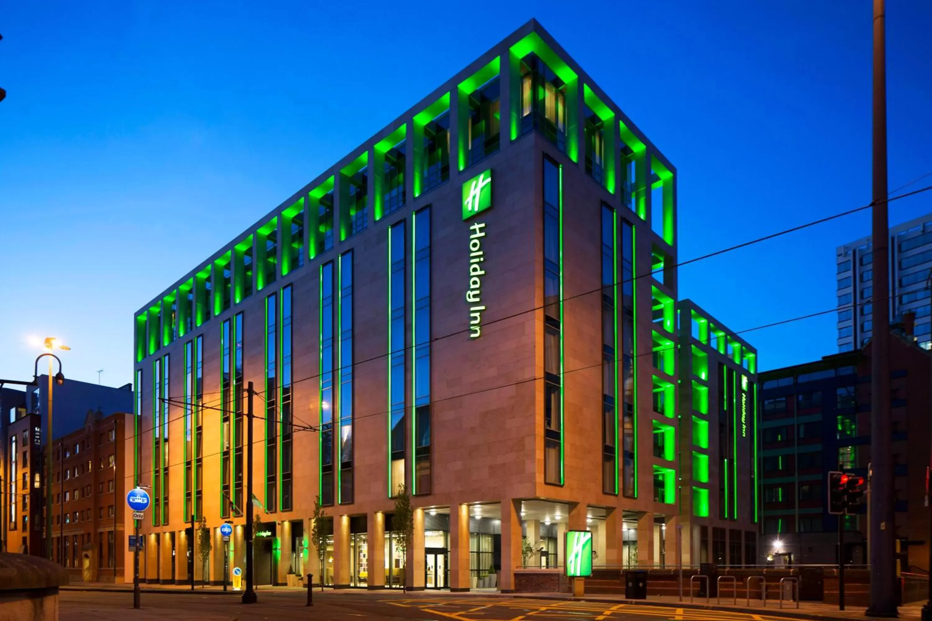 Property Building in Holiday Inn Manchester - City Centre, an IHG Hotel