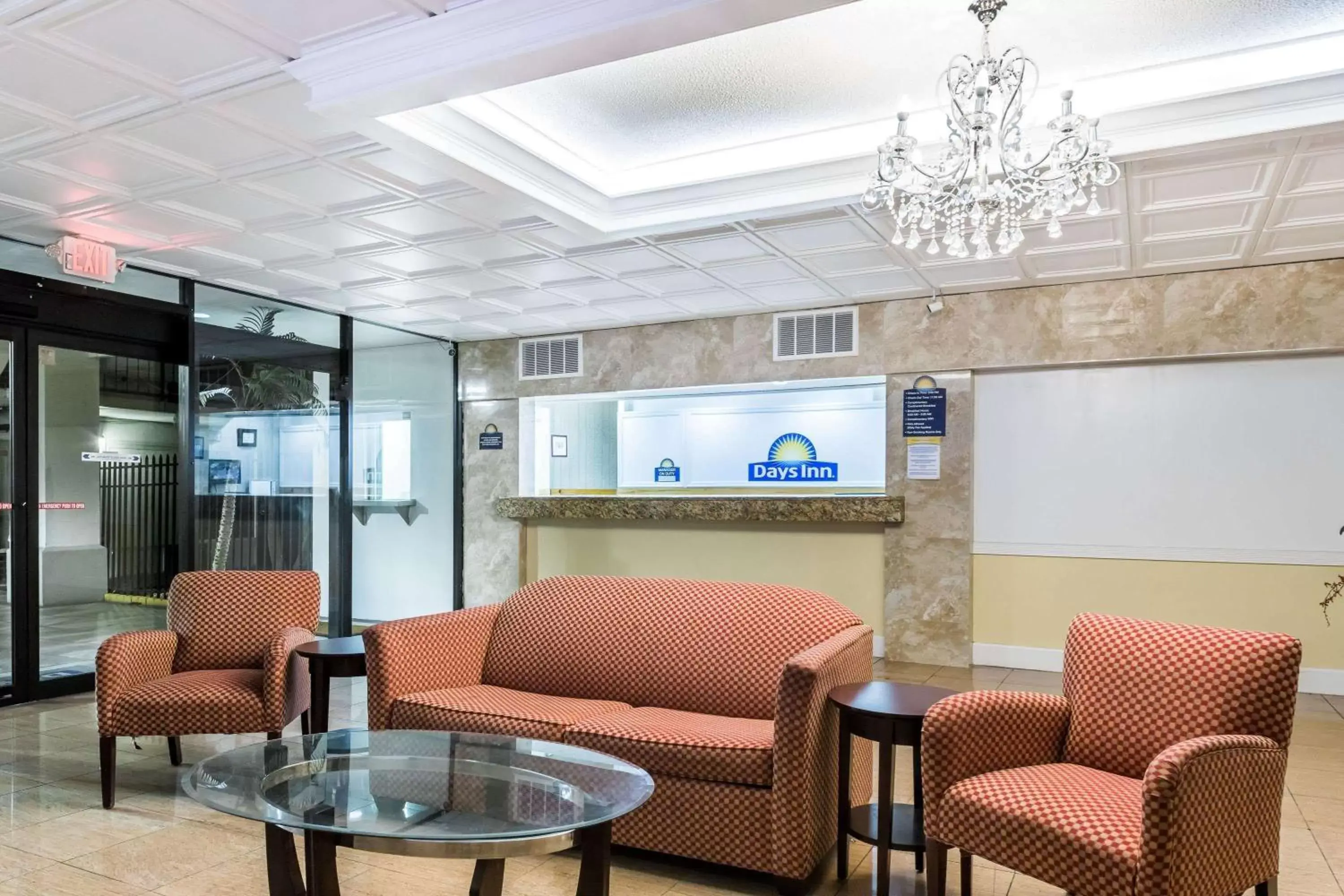 Lobby or reception, Lobby/Reception in Days Inn by Wyndham St. Petersburg / Tampa Bay Area