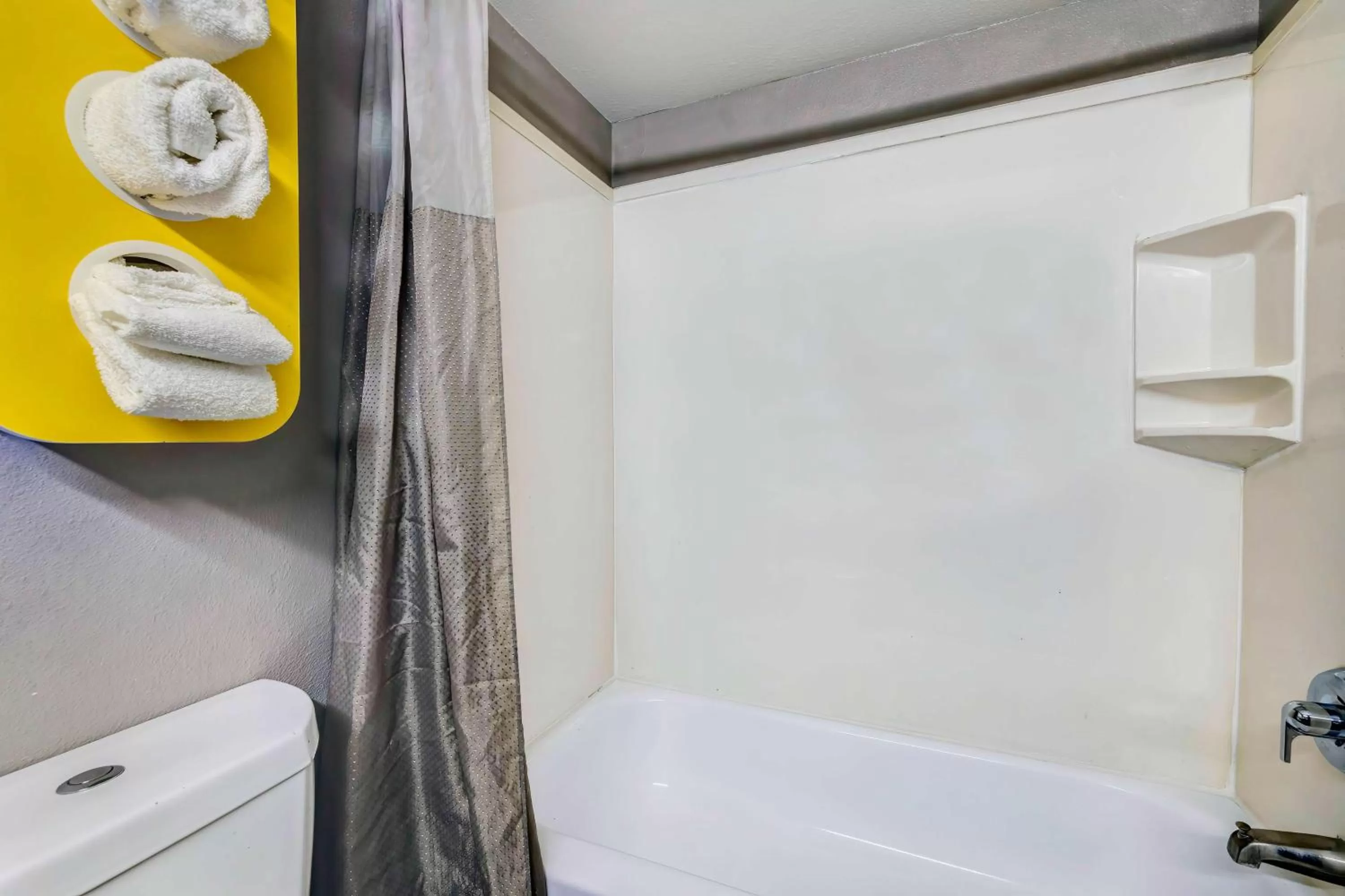 Bedroom in Motel 6-Mesquite, TX - Balch Springs