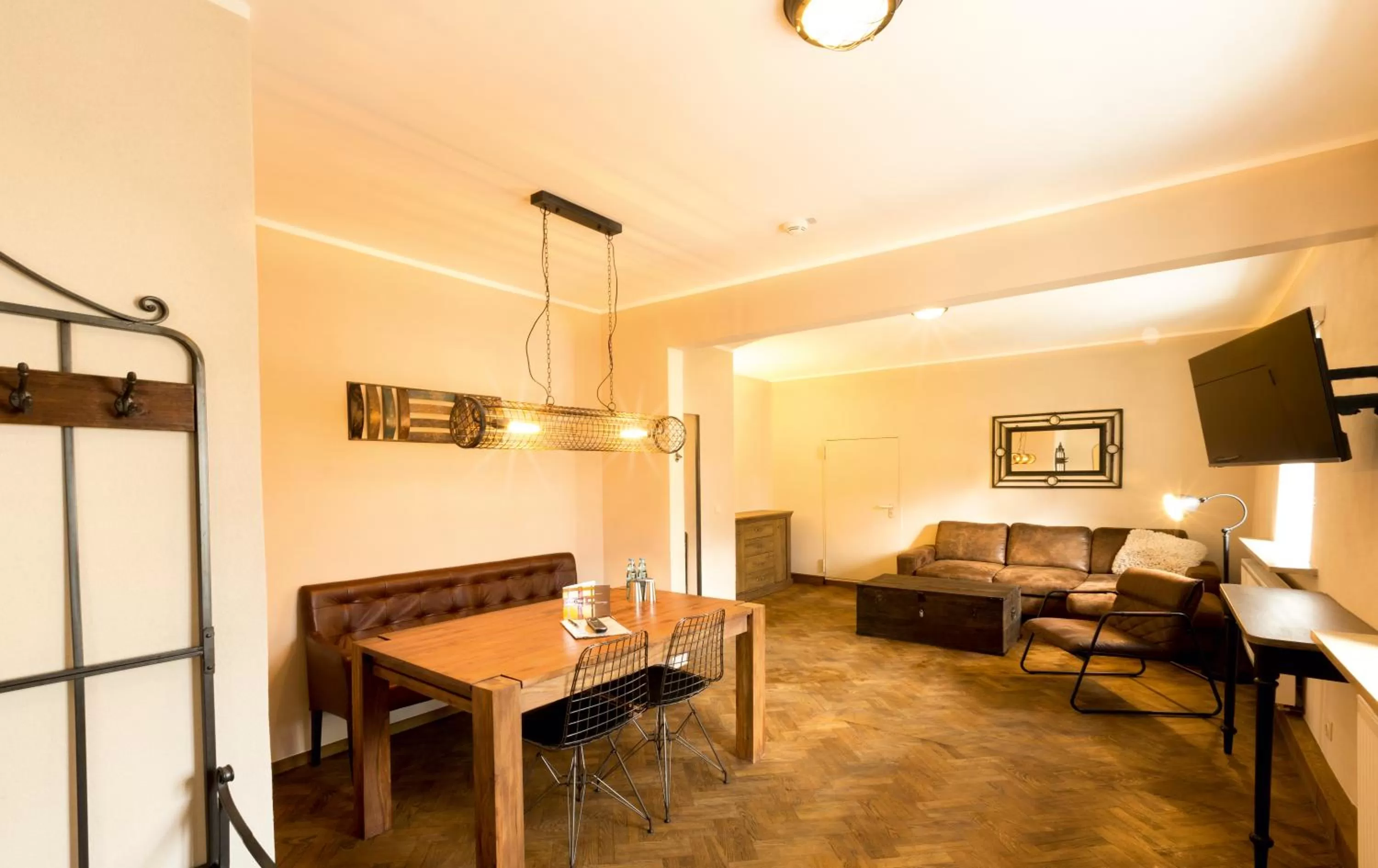 Photo of the whole room in Knast-Hotel Fronfeste