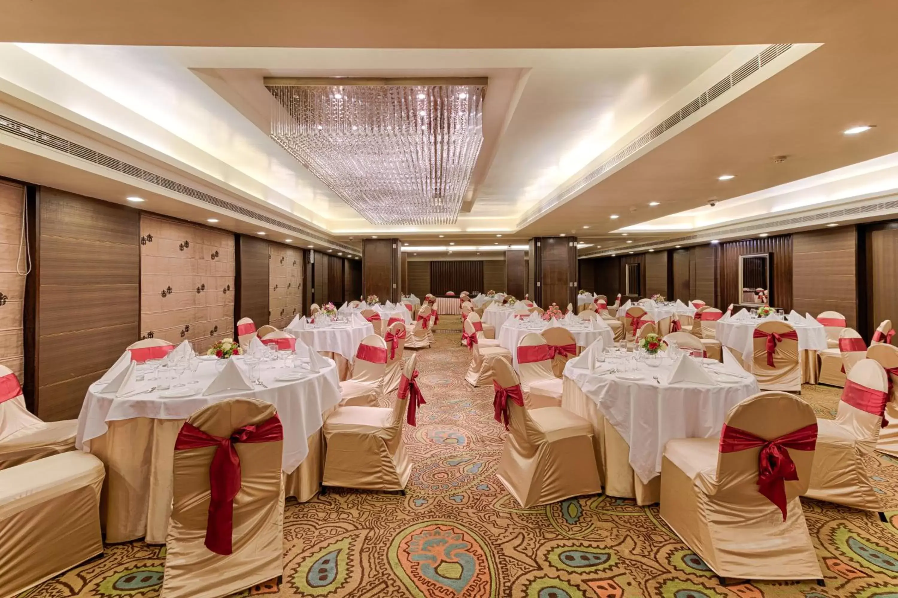 Meeting/conference room, Banquet Facilities in Quality Hotel D V Manor