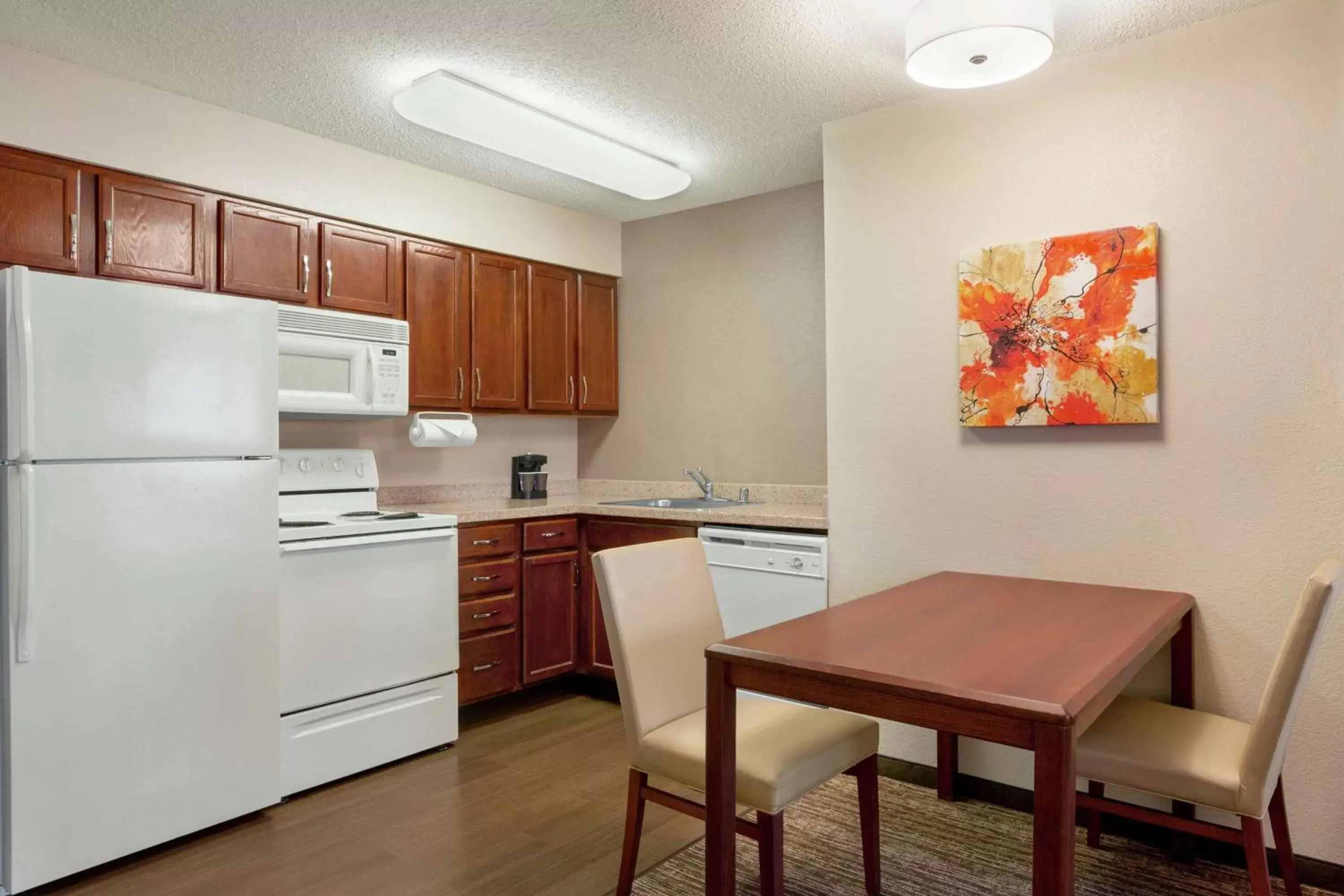 Kitchen or kitchenette, Kitchen/Kitchenette in Homewood Suites by Hilton Dallas-DFW Airport N-Grapevine