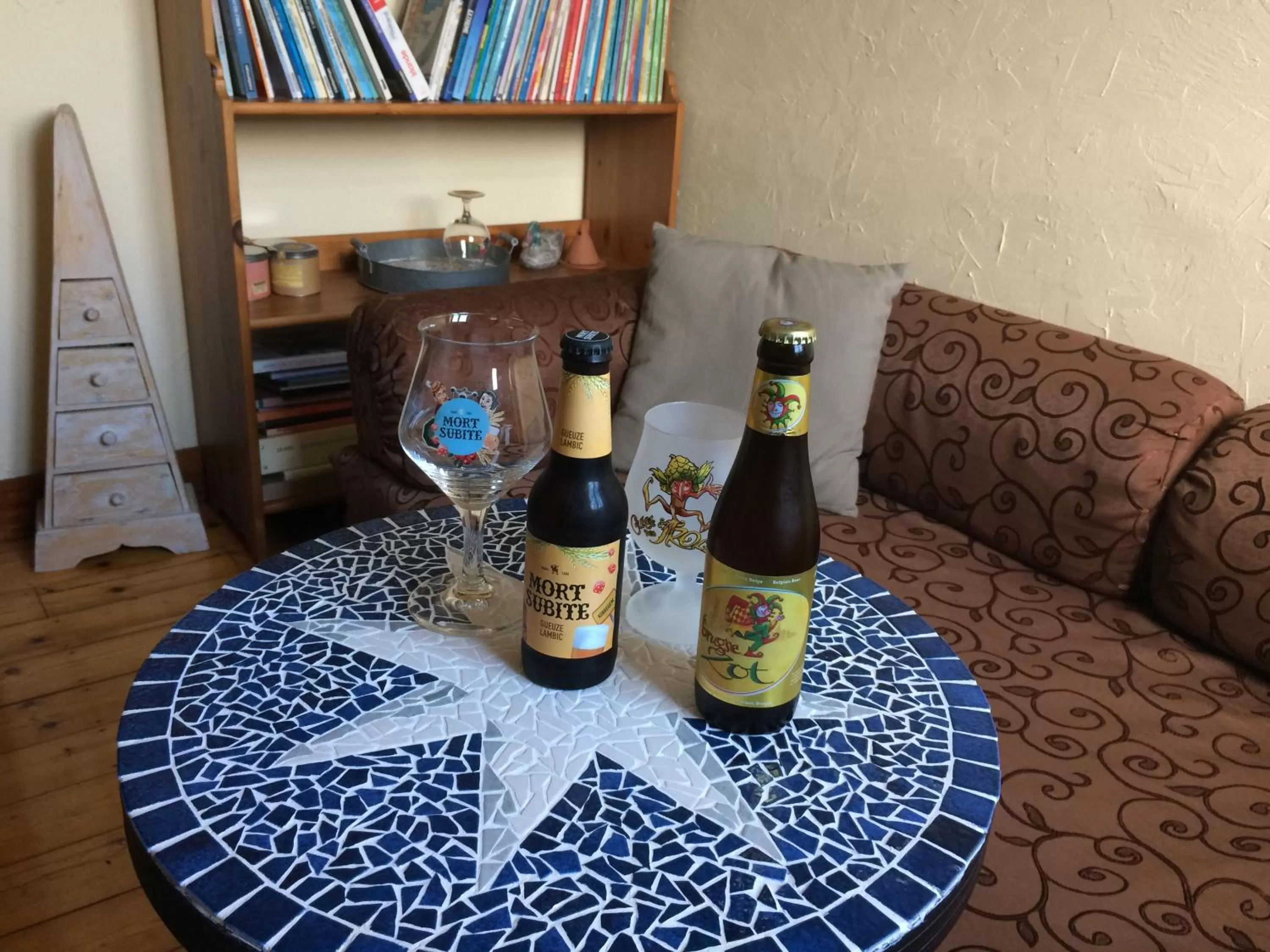 Library in B&B Marianne