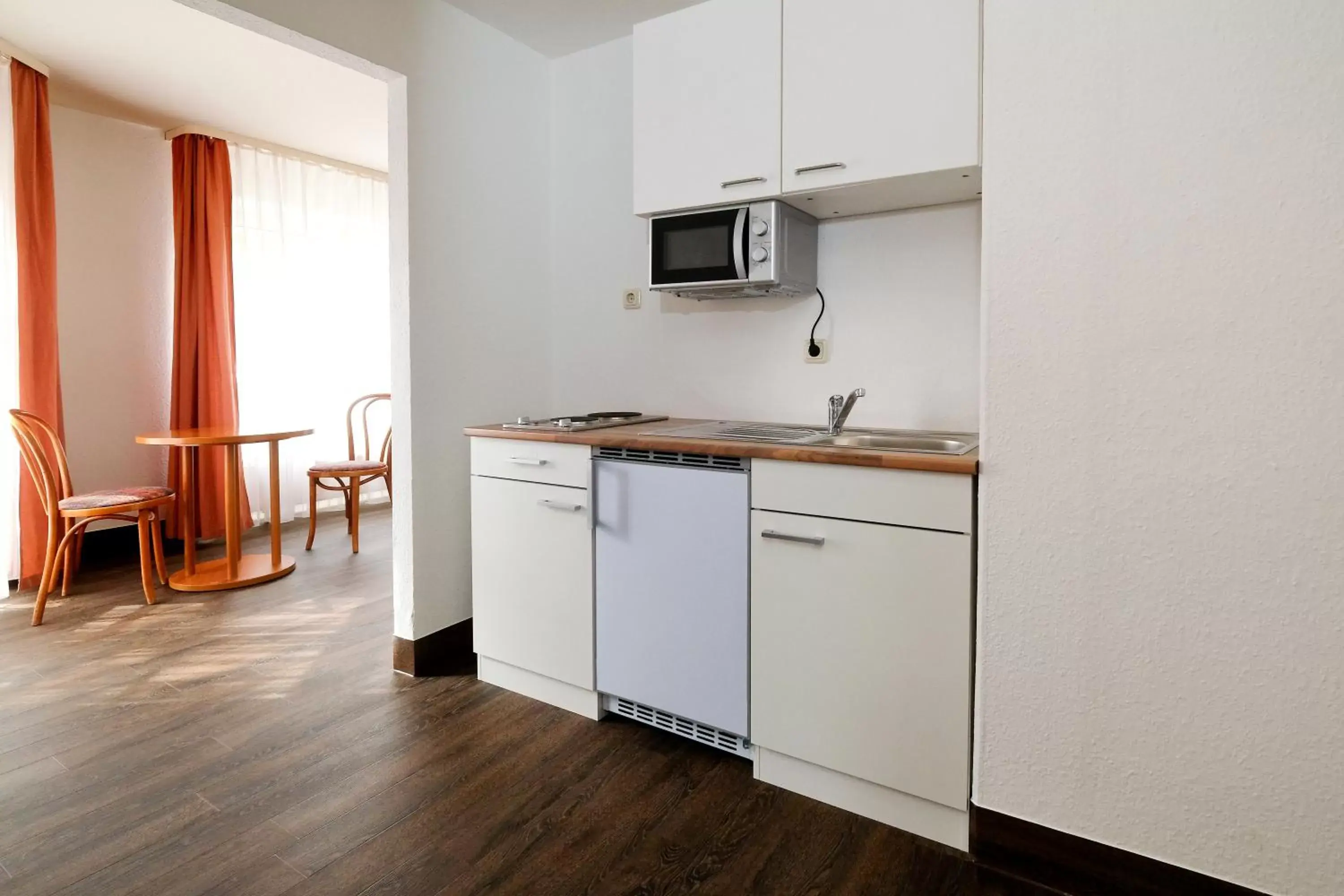 Triple Room in Apart Hotel Sehnde Triple Room in Apart Hotel Sehnde