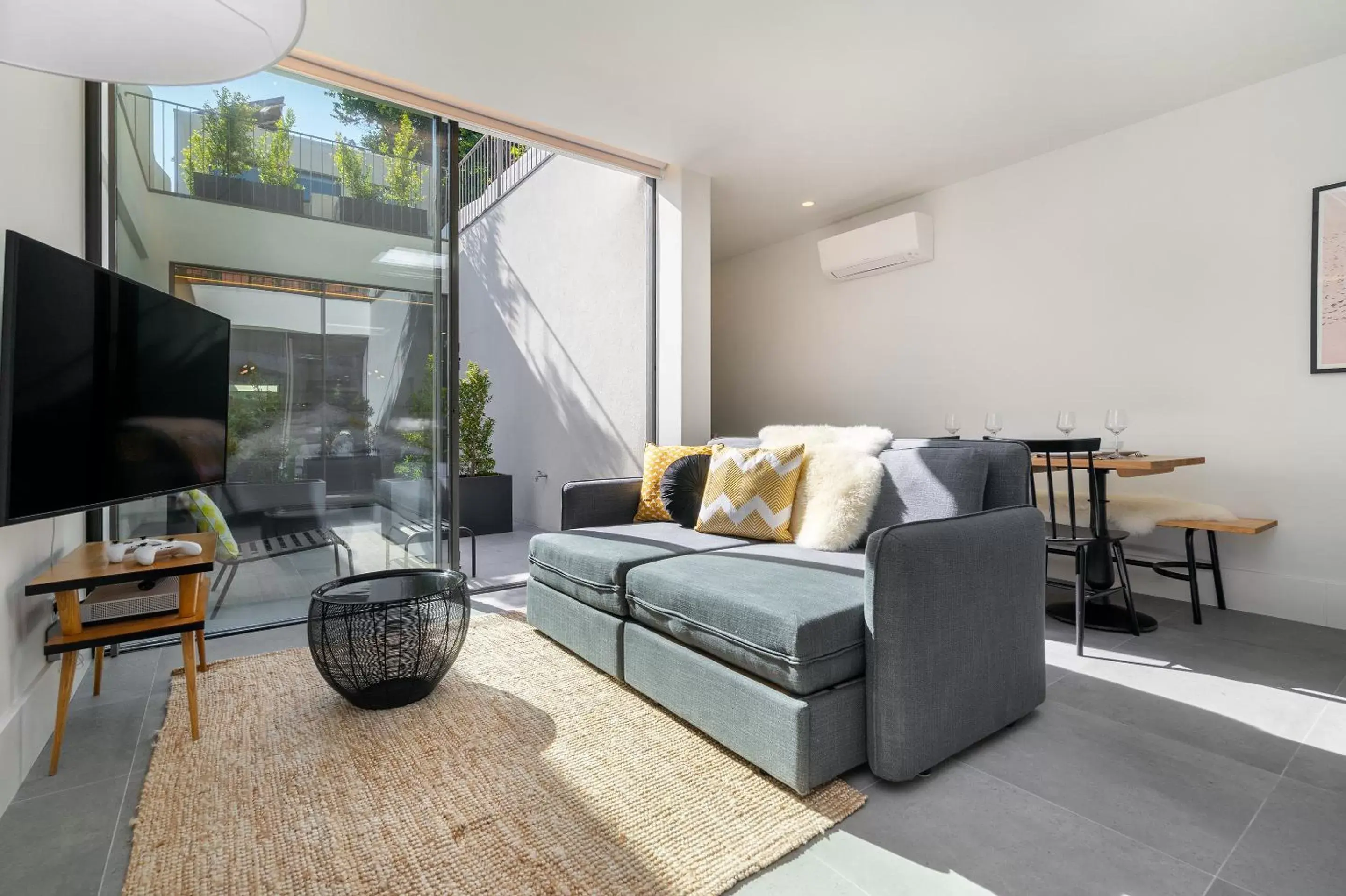 Bedroom, Seating Area in Canto De Luz - Luxury Maison