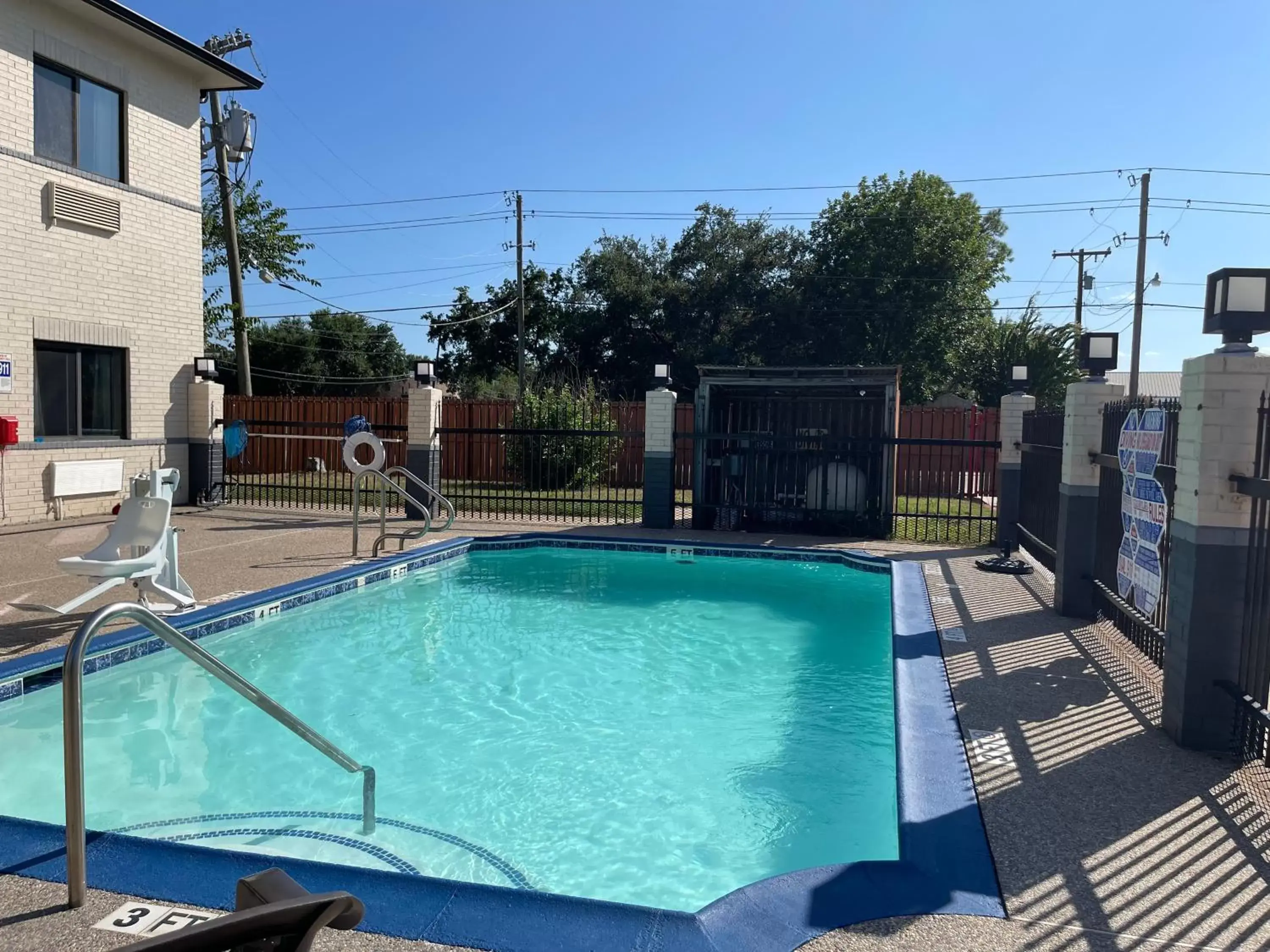 Swimming Pool in Days Inn by Wyndham Dickinson TX