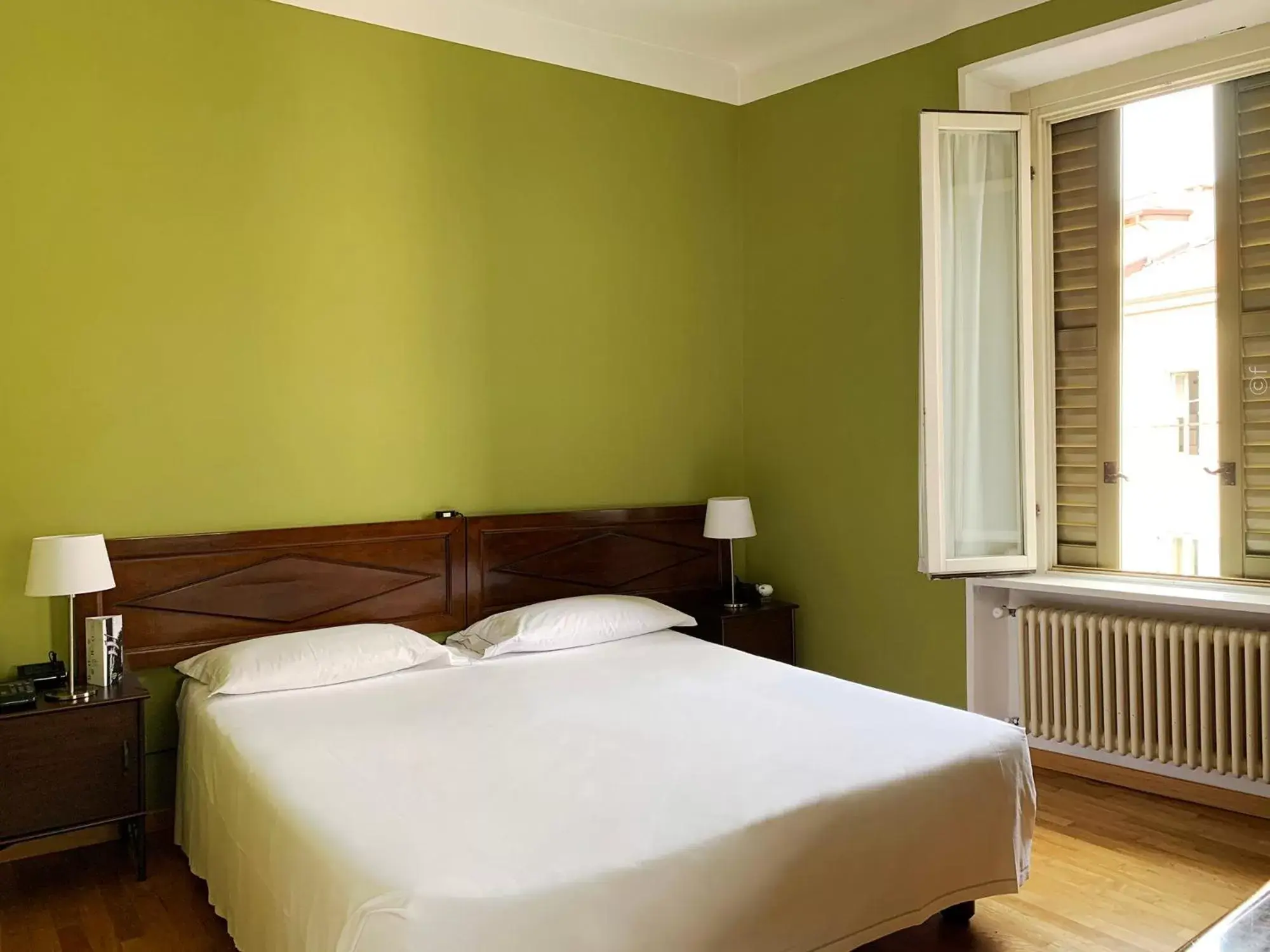 Bed in Albergo Bologna