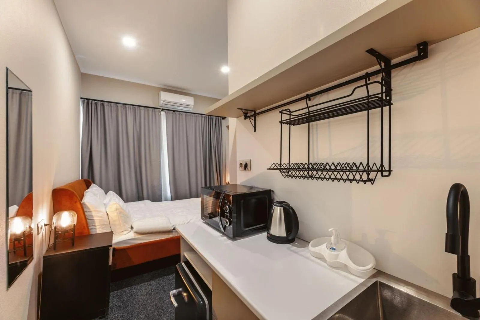 Property building, Bed in Salve