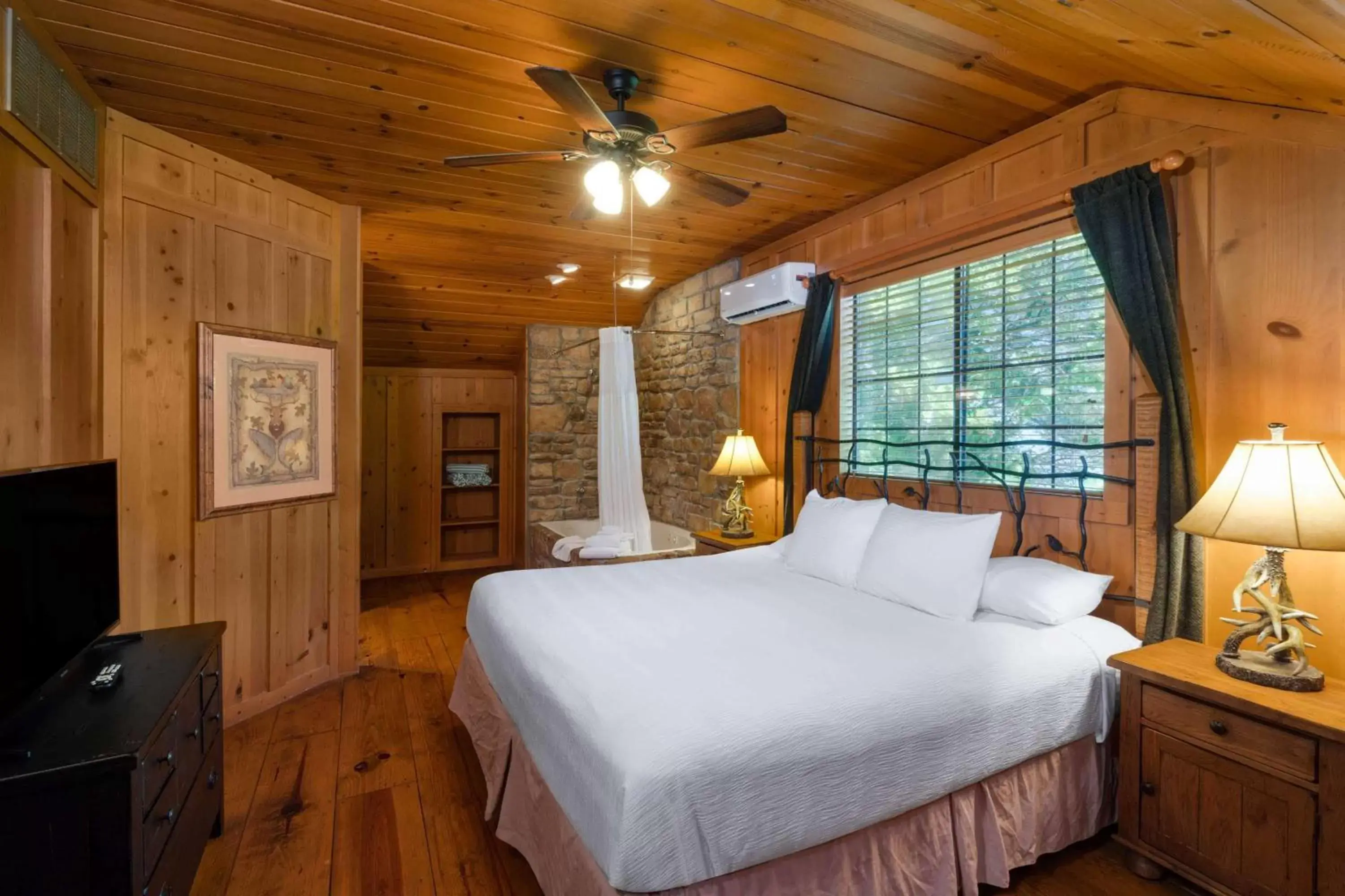 Photo of the whole room, Bed in Cabins at Green Mountain, Trademark Collection by Wyndham