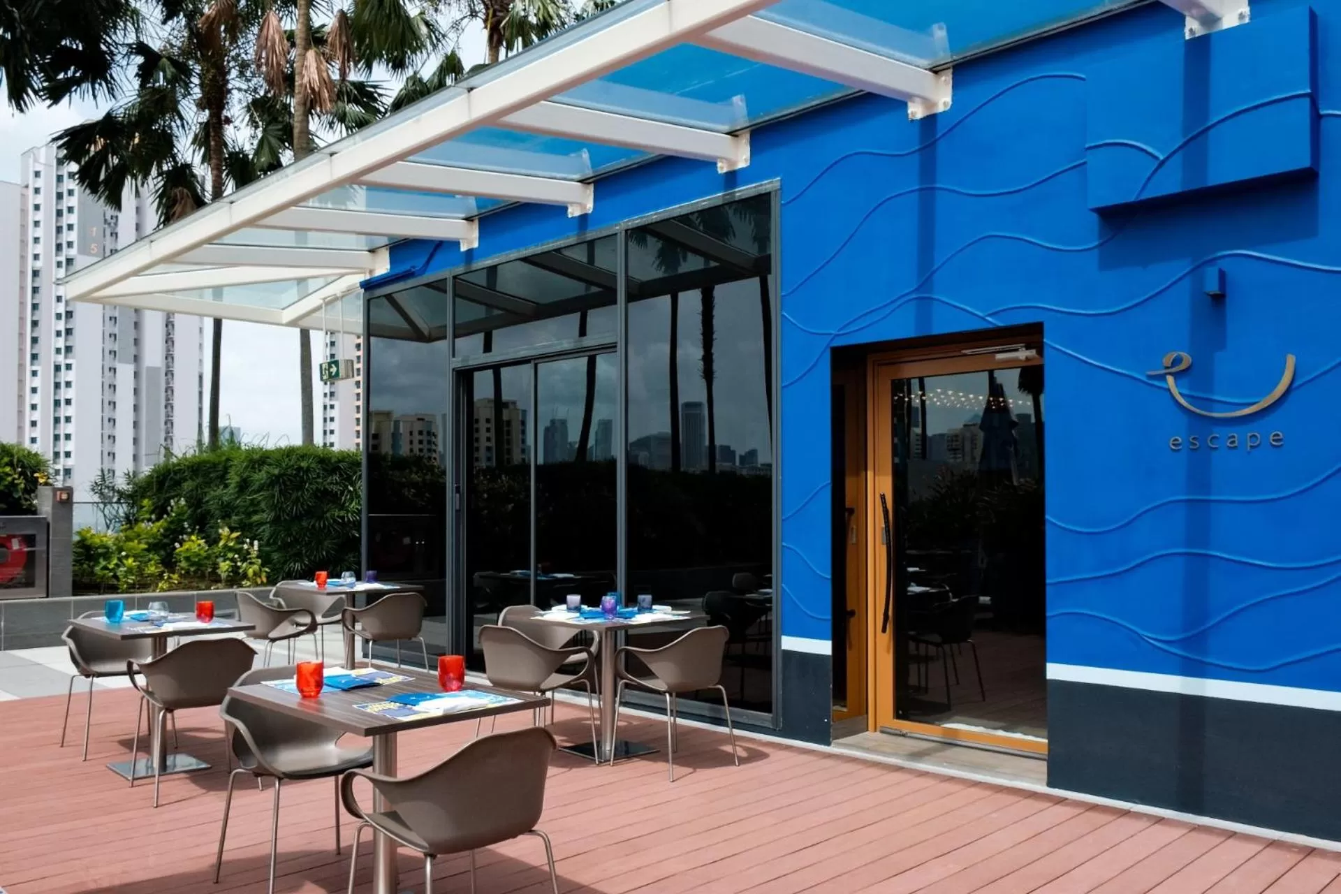 Restaurant/places to eat in One Farrer Hotel