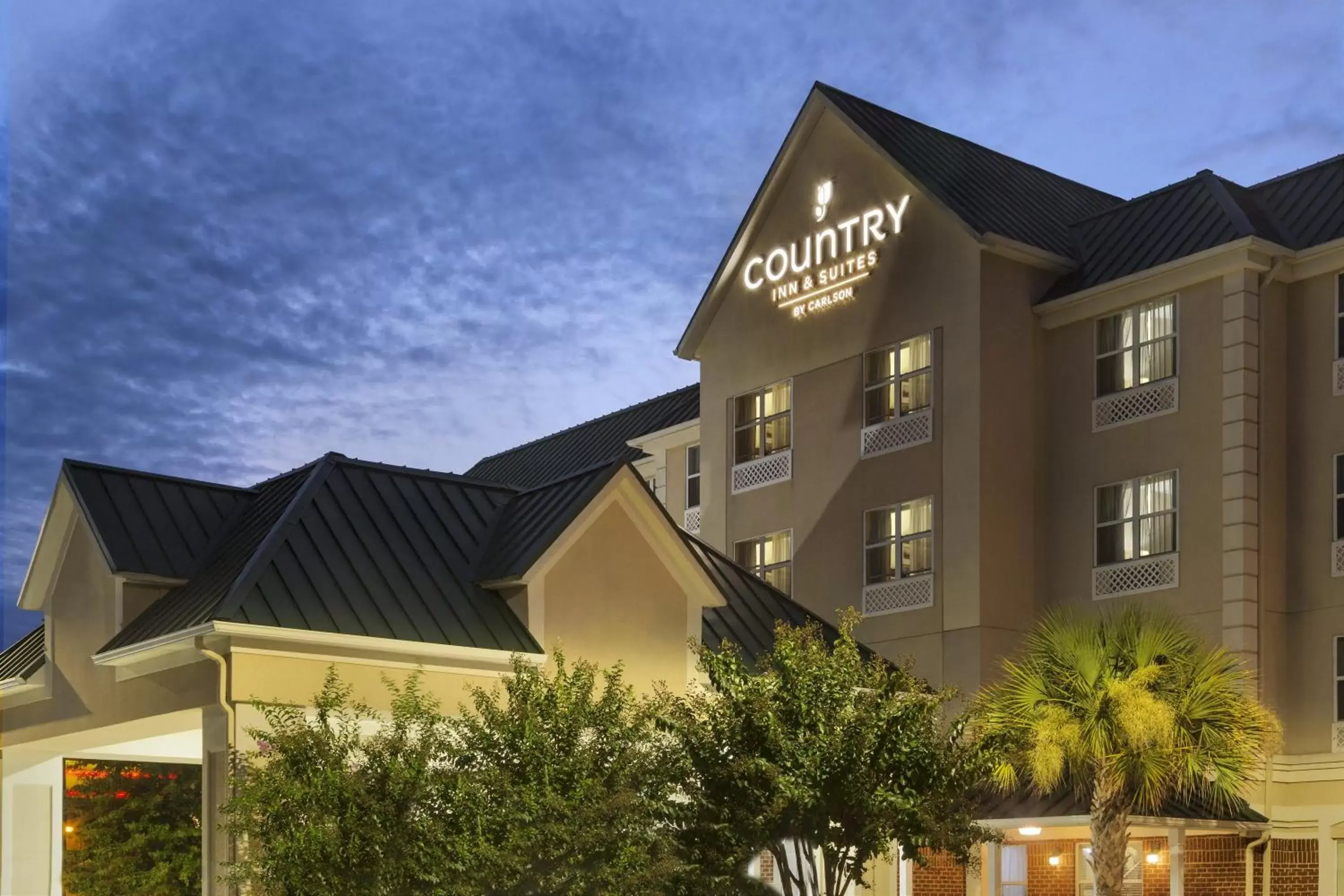 Facade/entrance, Property Building in Country Inn & Suites by Radisson, Macon North, GA