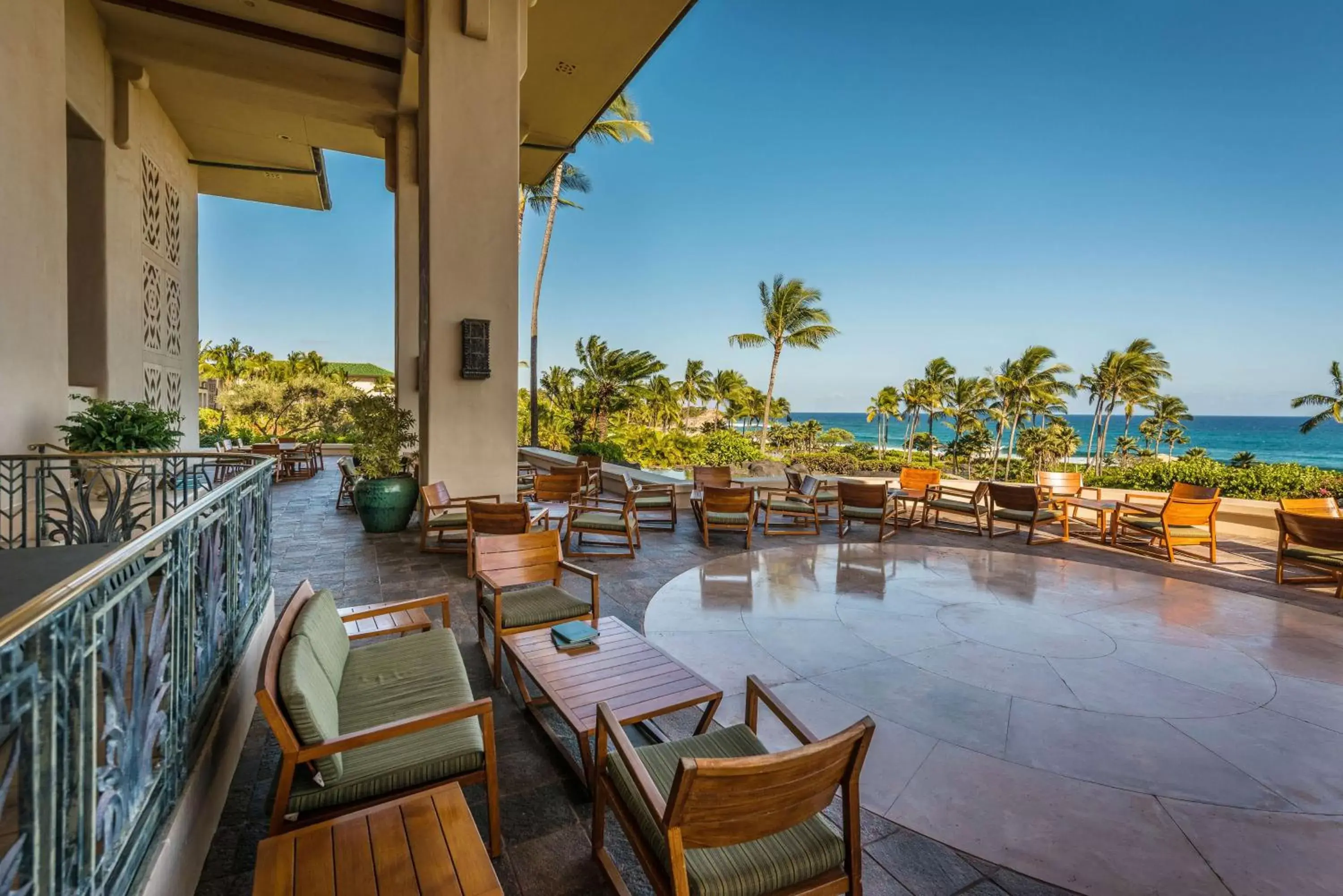 Restaurant/places to eat, Swimming Pool in Grand Hyatt Kauai Resort & Spa