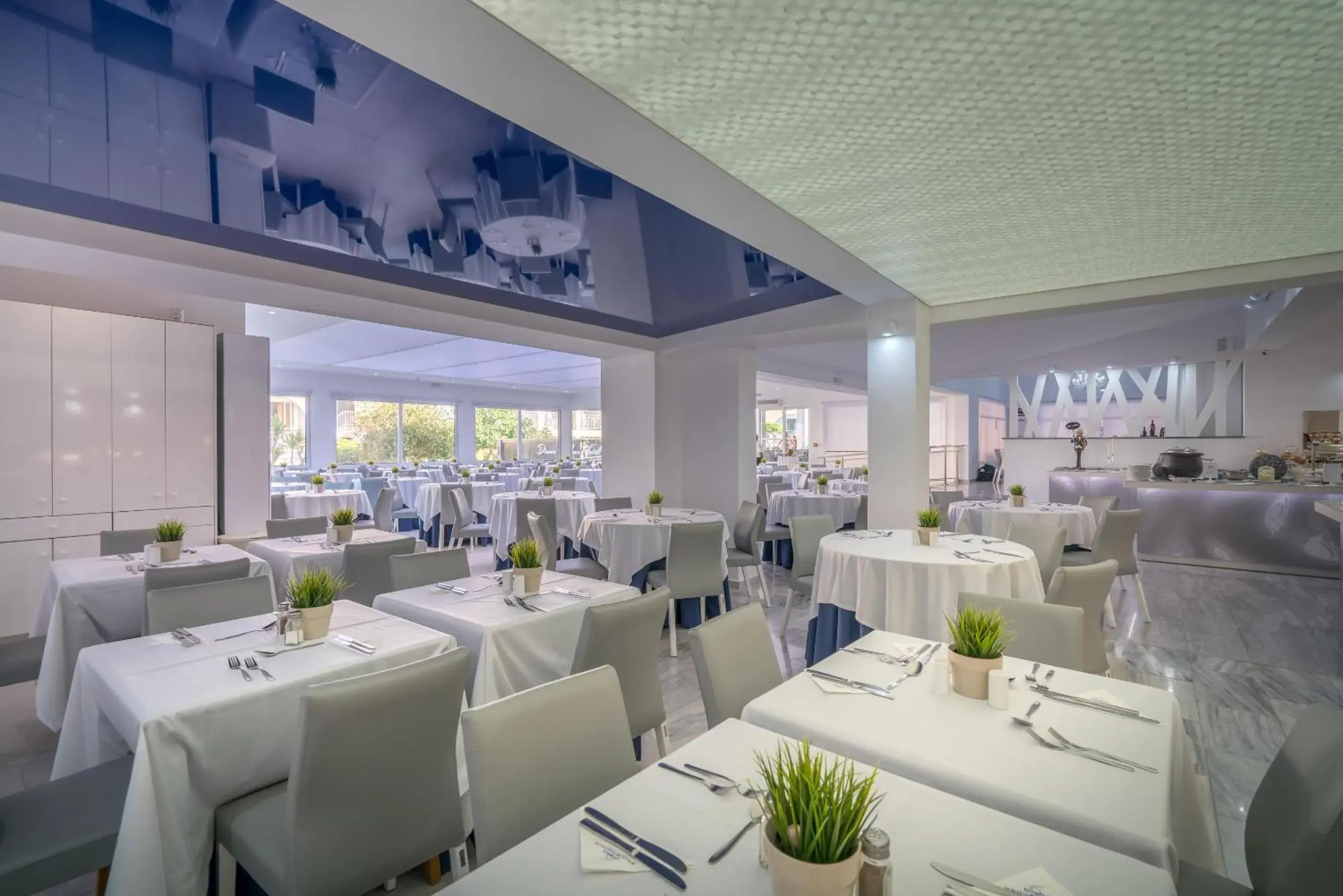Restaurant/places to eat in Diana Palace Hotel Zakynthos Restaurant/places to eat in Diana Palace Hotel Zakynthos