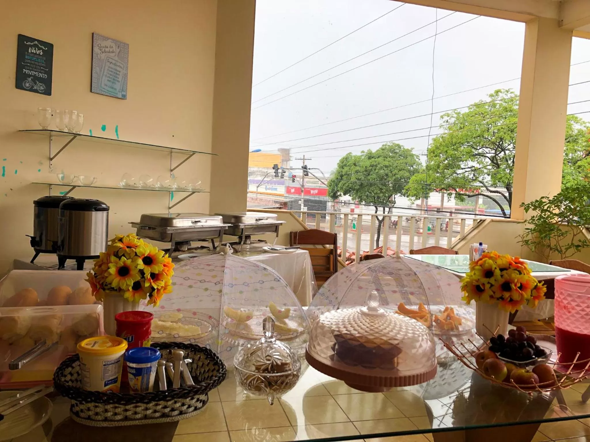 Food and drinks in Pousada Casa do Ivo Santarém