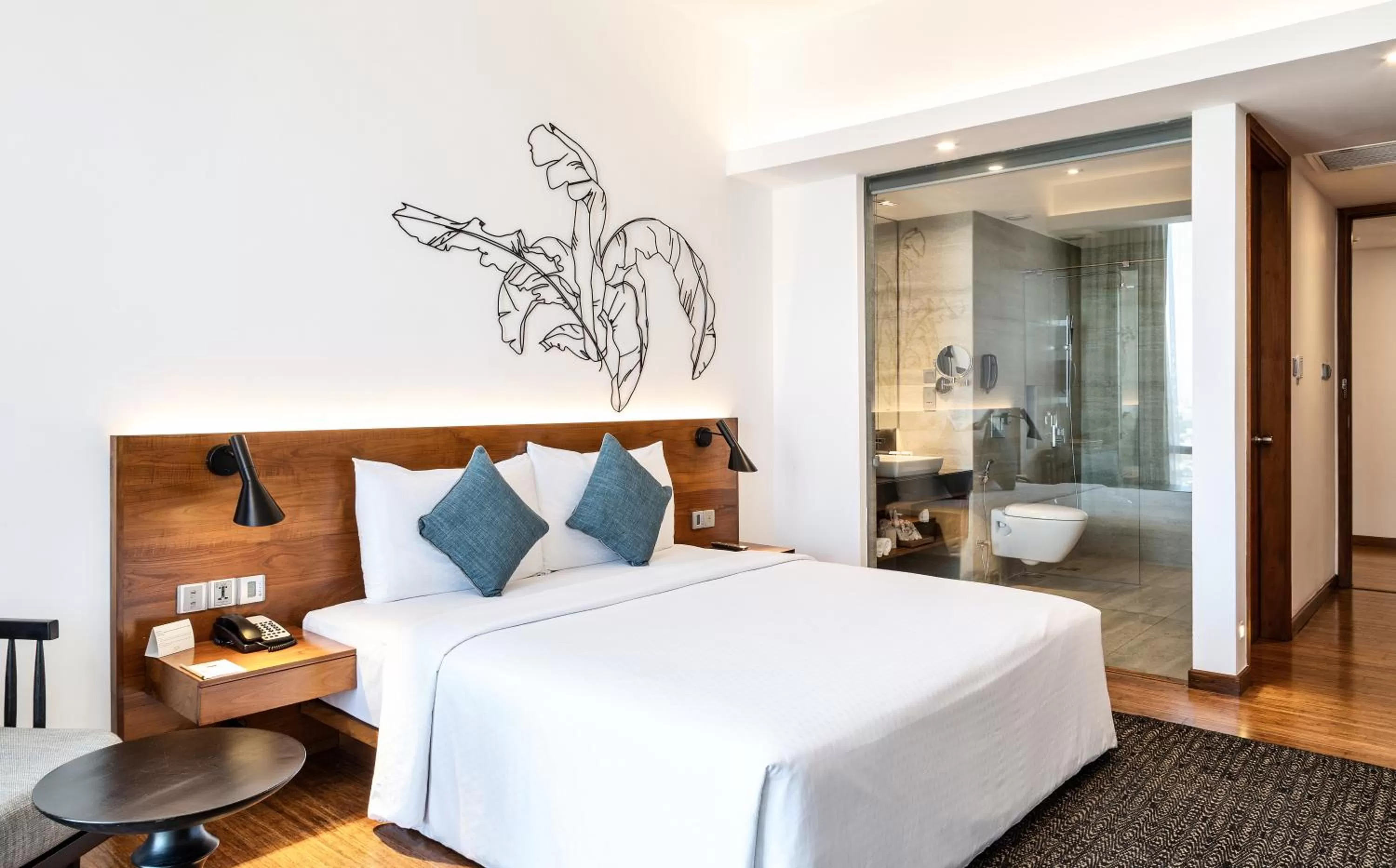 Bed in Jetwing Colombo Seven