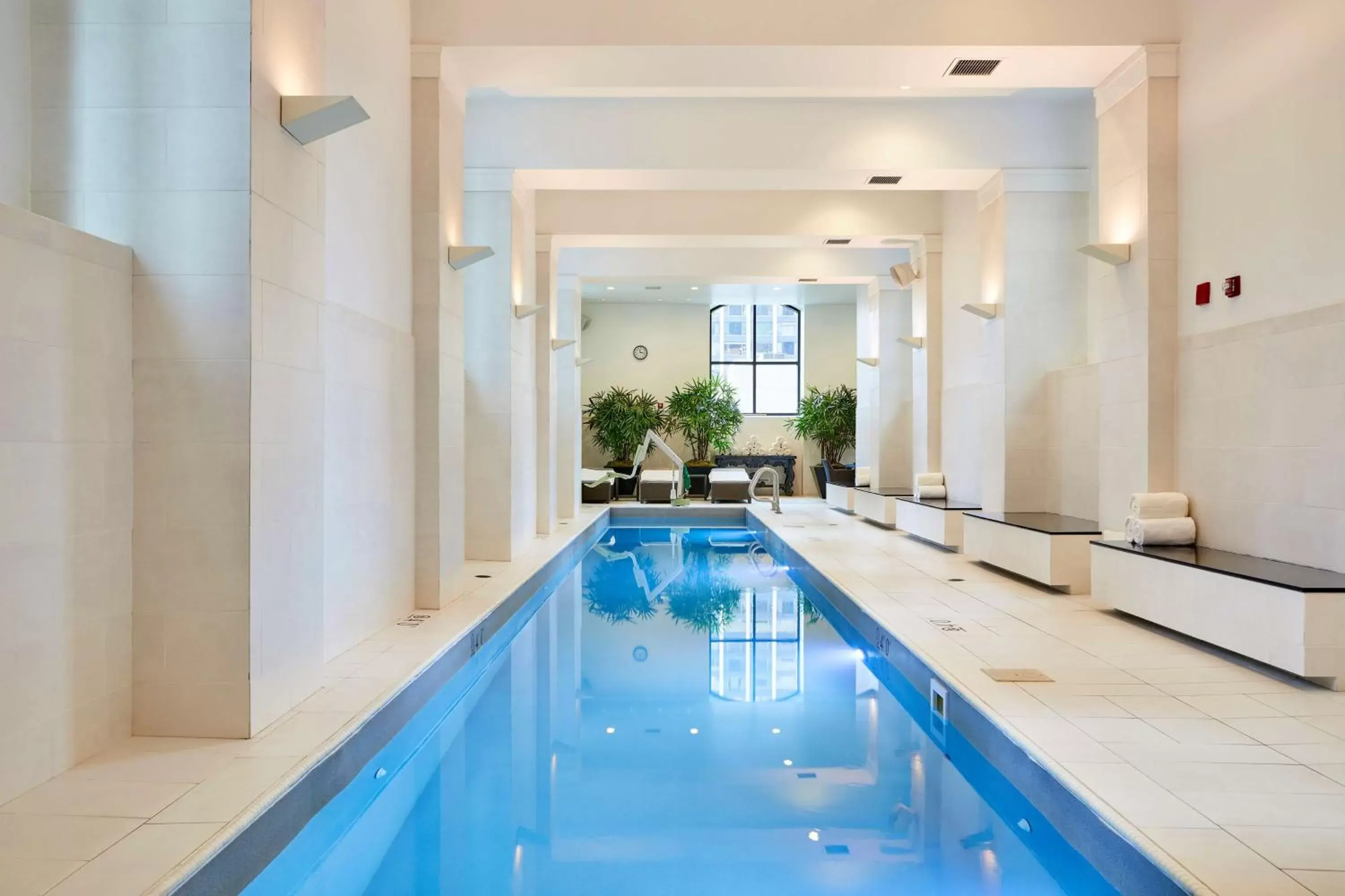 Pool view, Swimming Pool in Waldorf Astoria Chicago