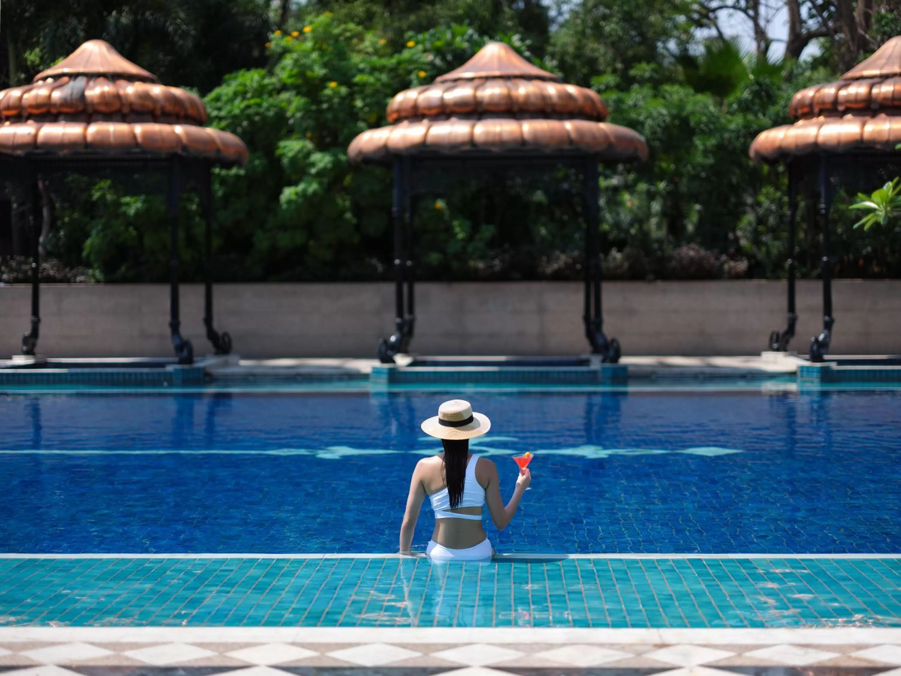 Swimming pool in Taj Krishna