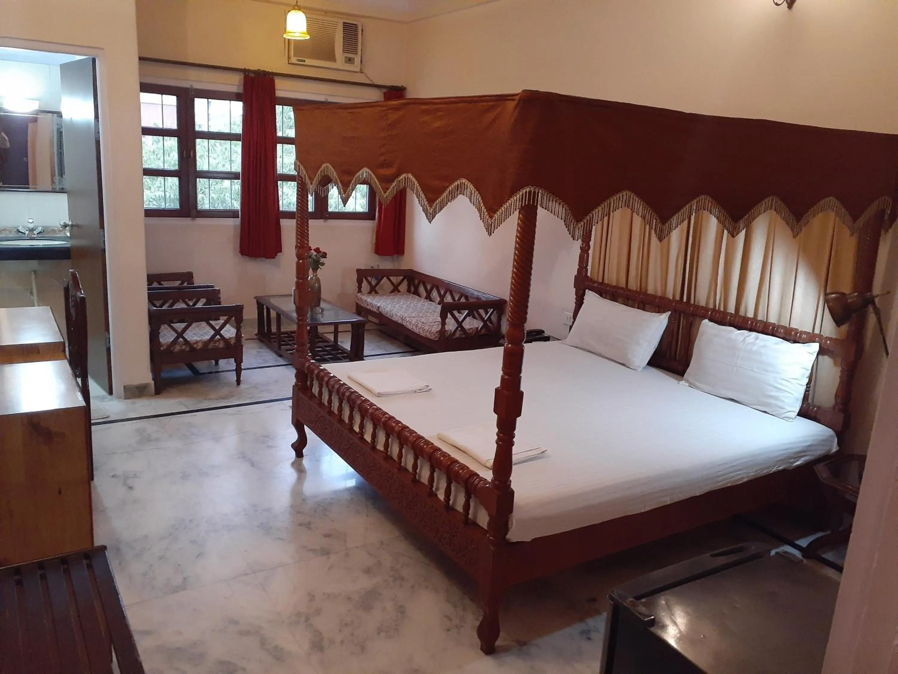 Garden view, Bed in Anuraag Villa