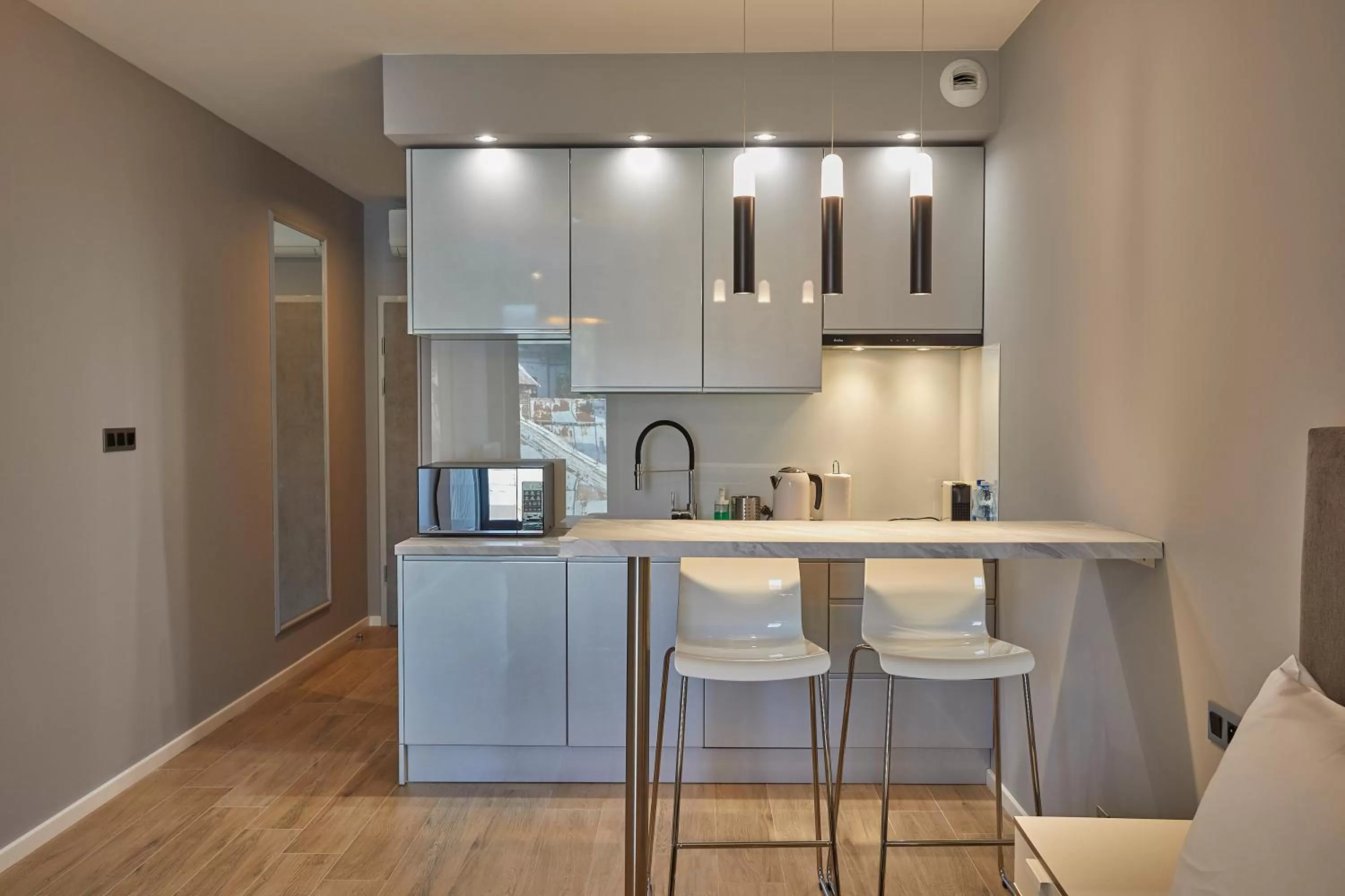 Coffee/tea facilities in RAJSKA 3 by PI Apartments