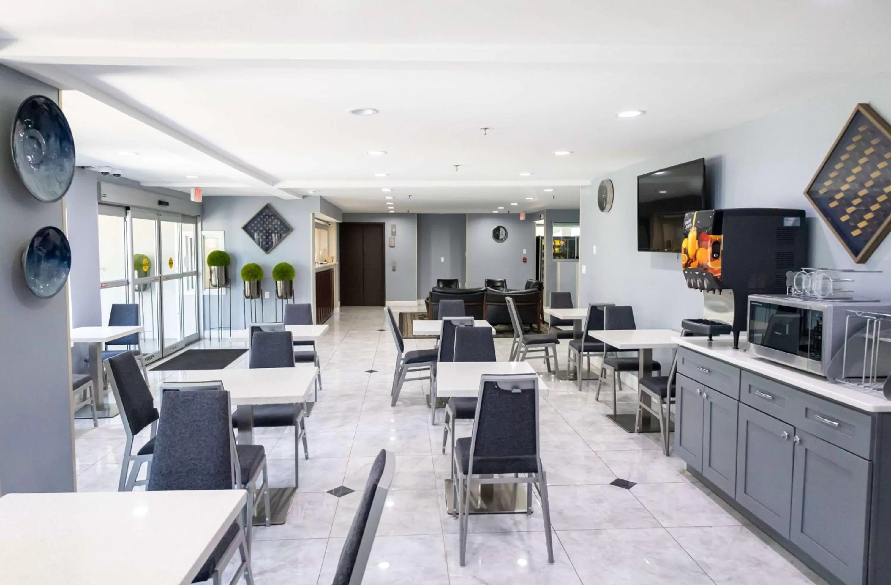 Breakfast in Days Inn by Wyndham College Park Atlanta Airport South