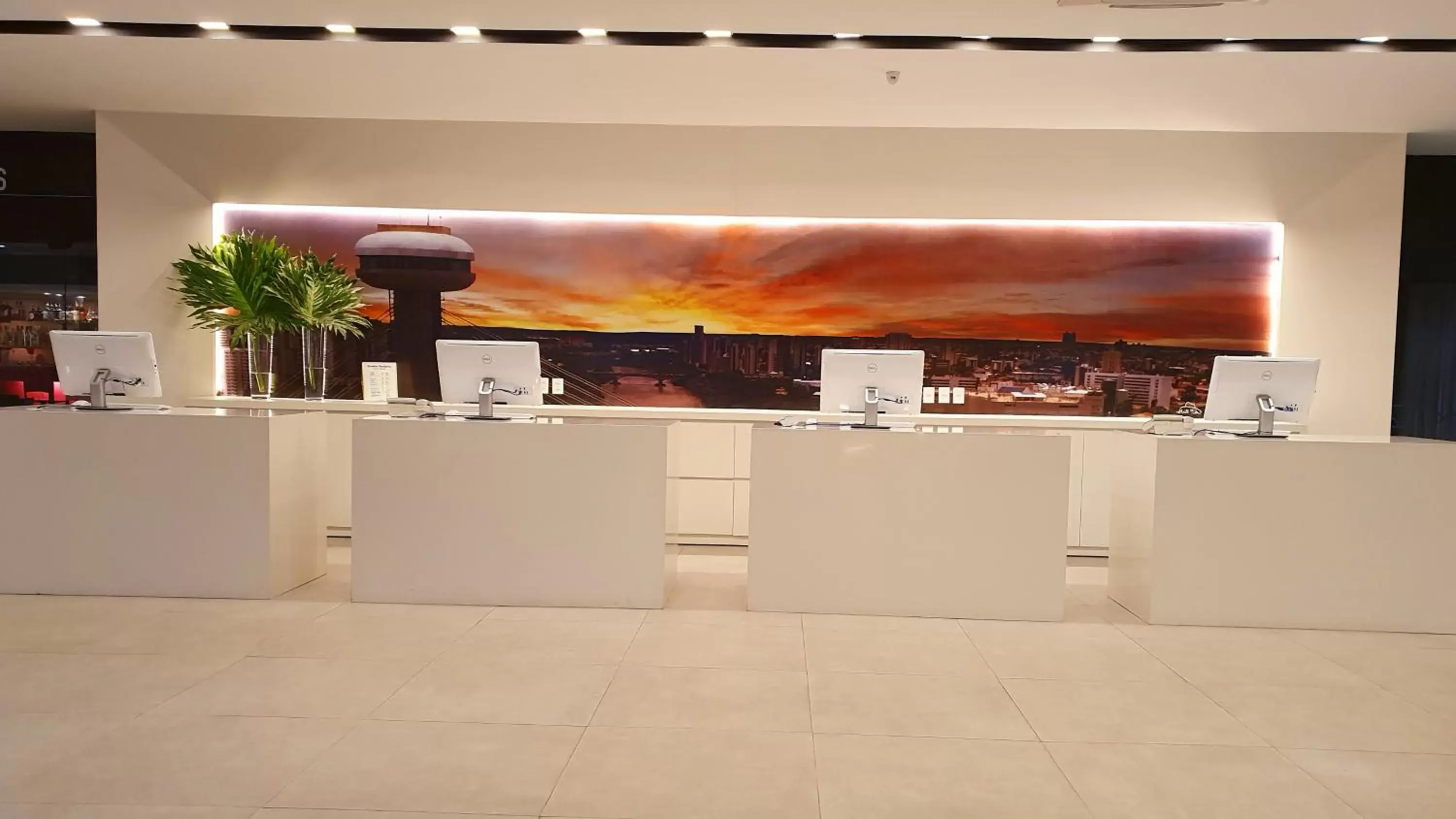 Lobby or reception, Kitchen/Kitchenette in Blue Tree Towers Rio Poty