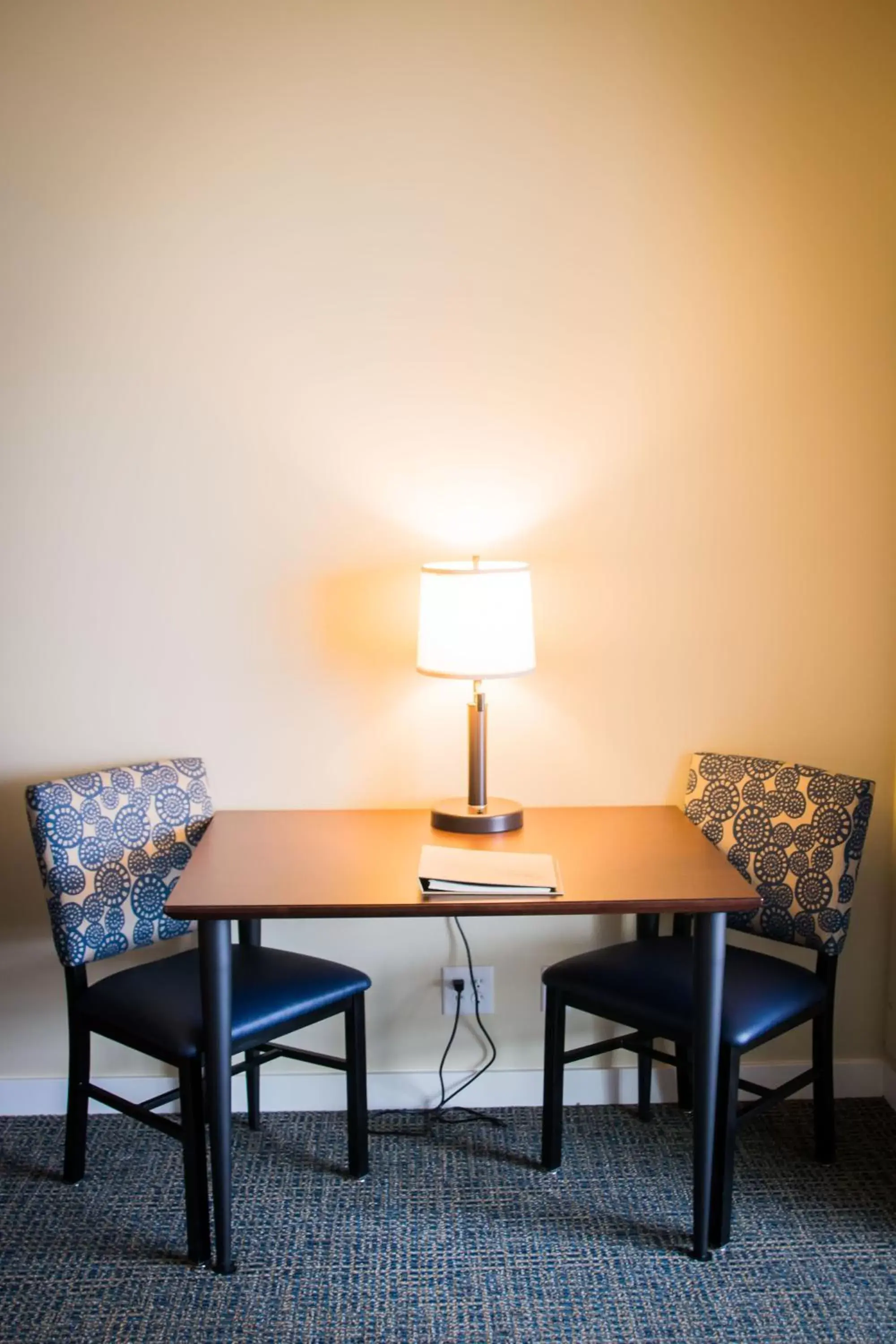 Dining area, Seating Area in The Inn at Harbor Shores