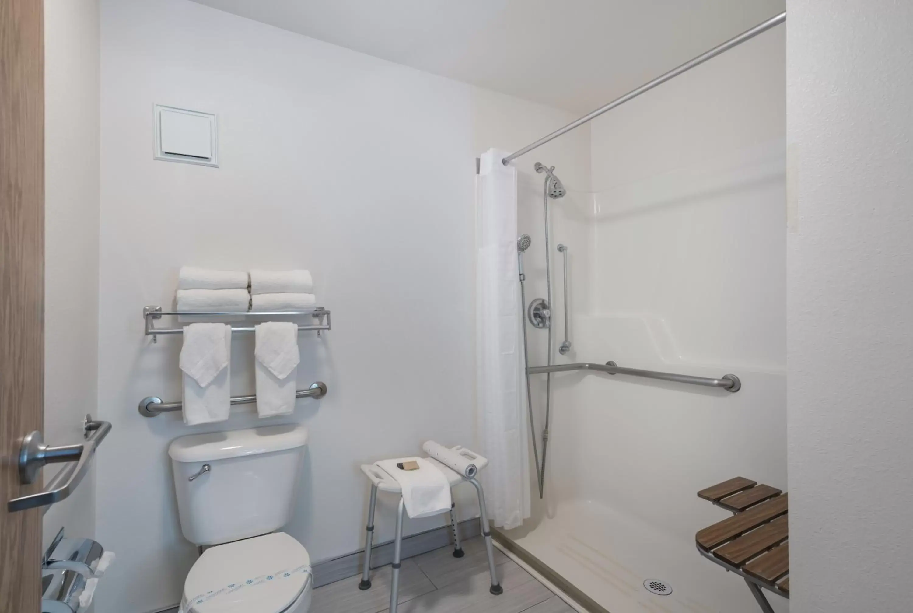 Bathroom in Red Lion Inn & Suites Kennewick Tri-Cities