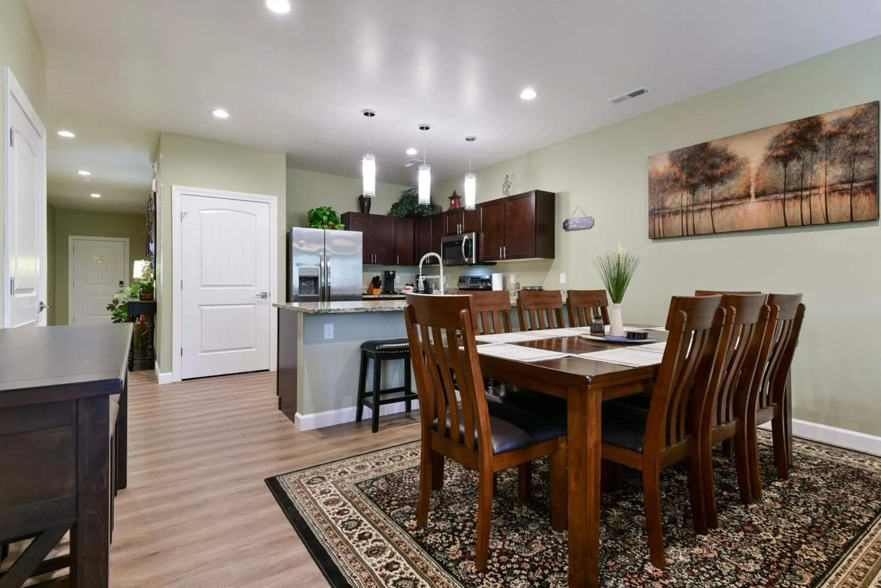 Dining Area in Luxury Condos at Thousand Hills - Branson -Beautifully Remodeled