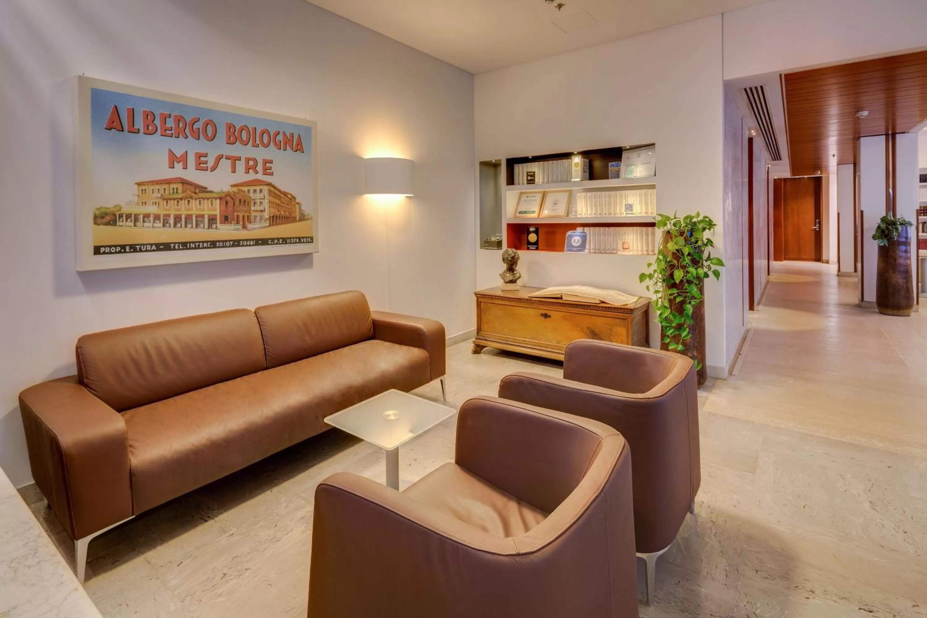 Lobby or reception in Best Western Plus Hotel Bologna
