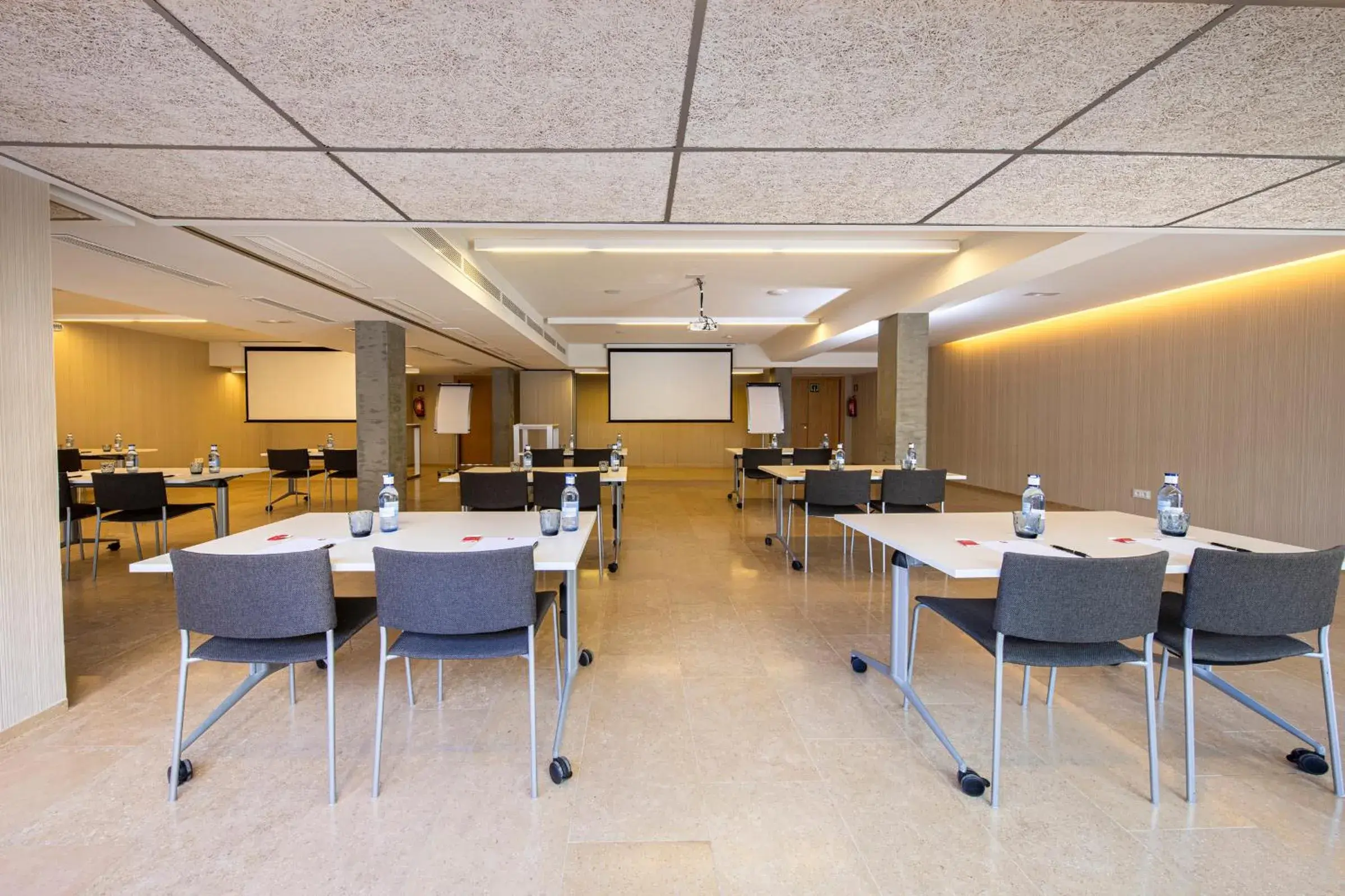 Meeting/conference room in Leonardo Boutique Hotel Mallorca Port Portals - Adults only