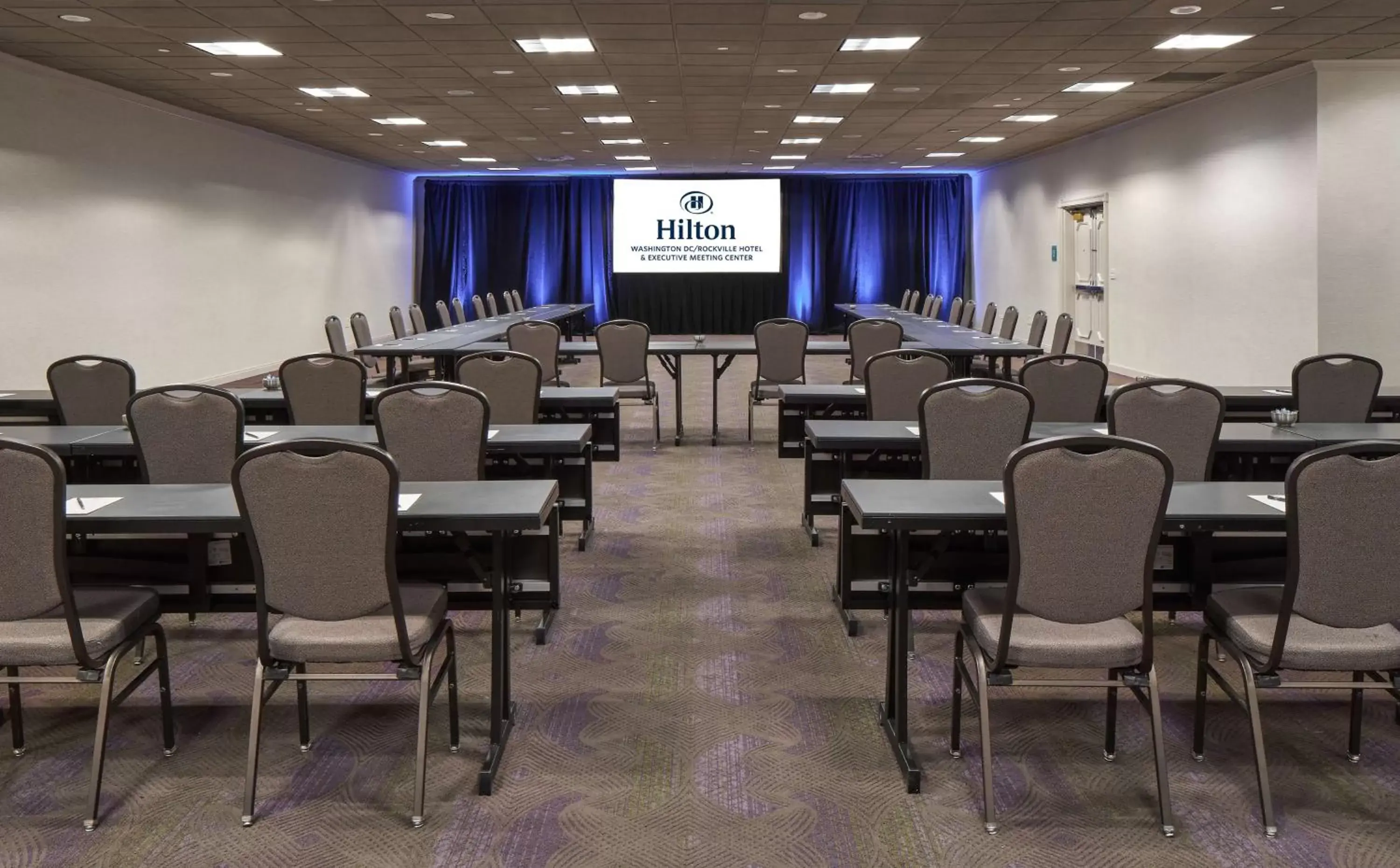 Meeting/conference room in Hilton Washington DC/Rockville Hotel & Executive Meeting Center