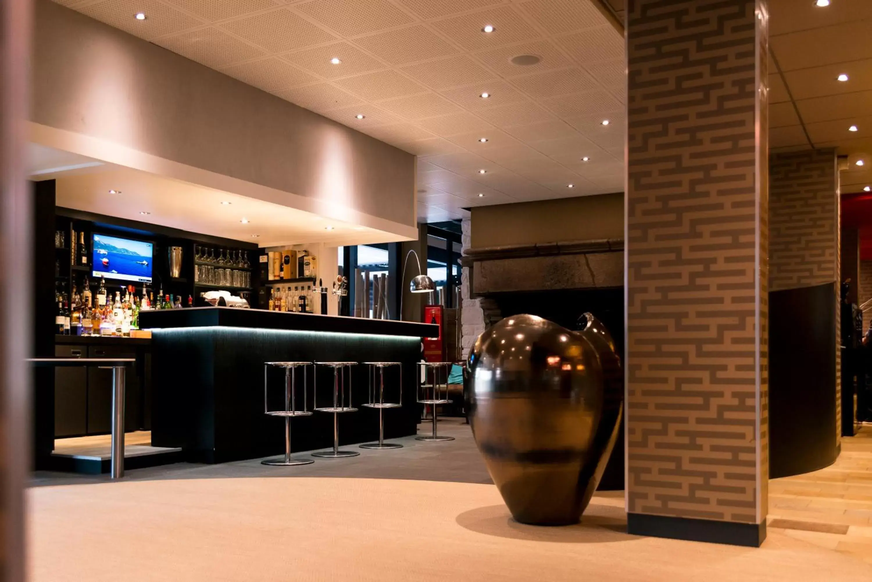 Lounge or bar, Lobby/Reception in Brit Hotel Saint Brieuc