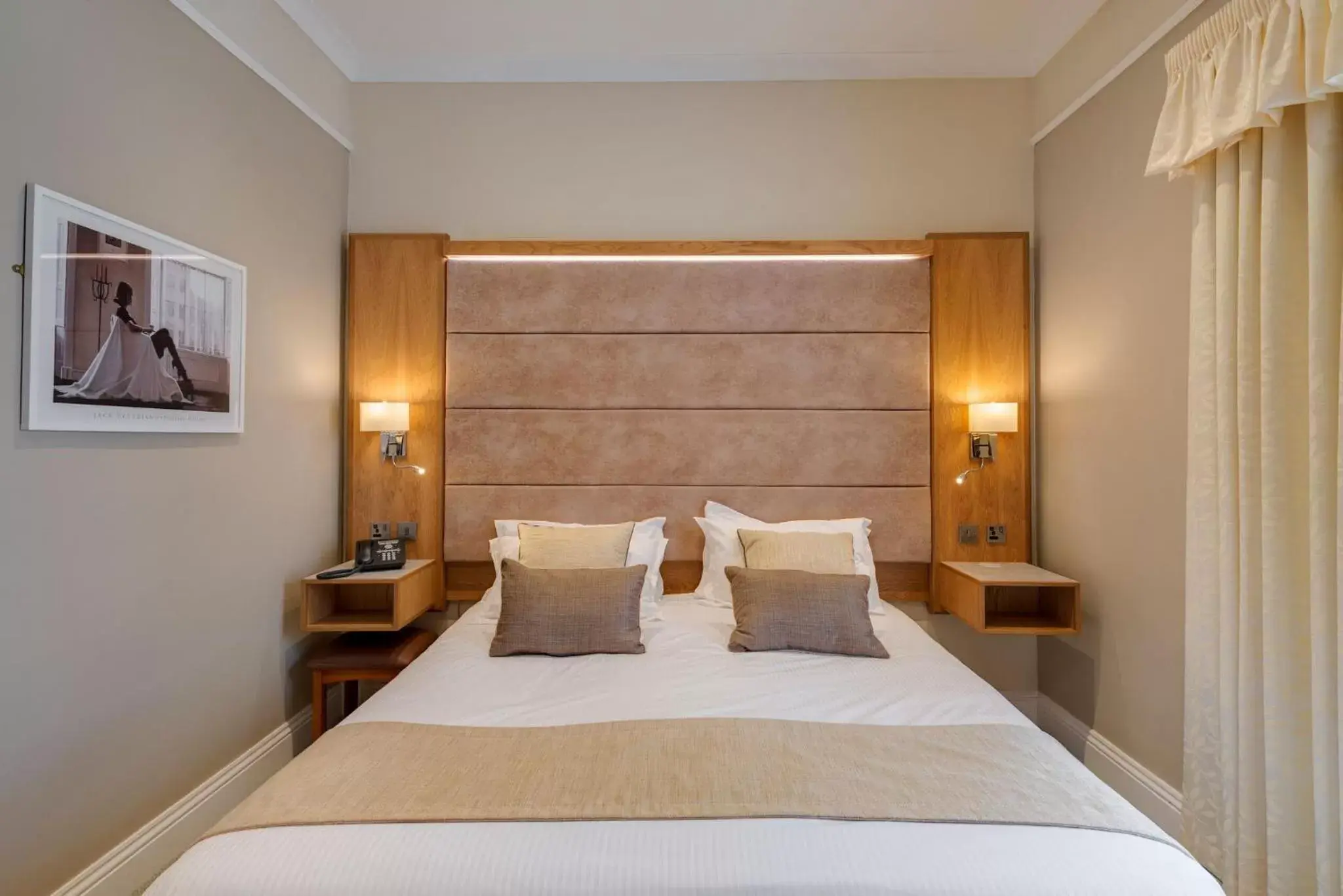 Bed in Invicta Hotel