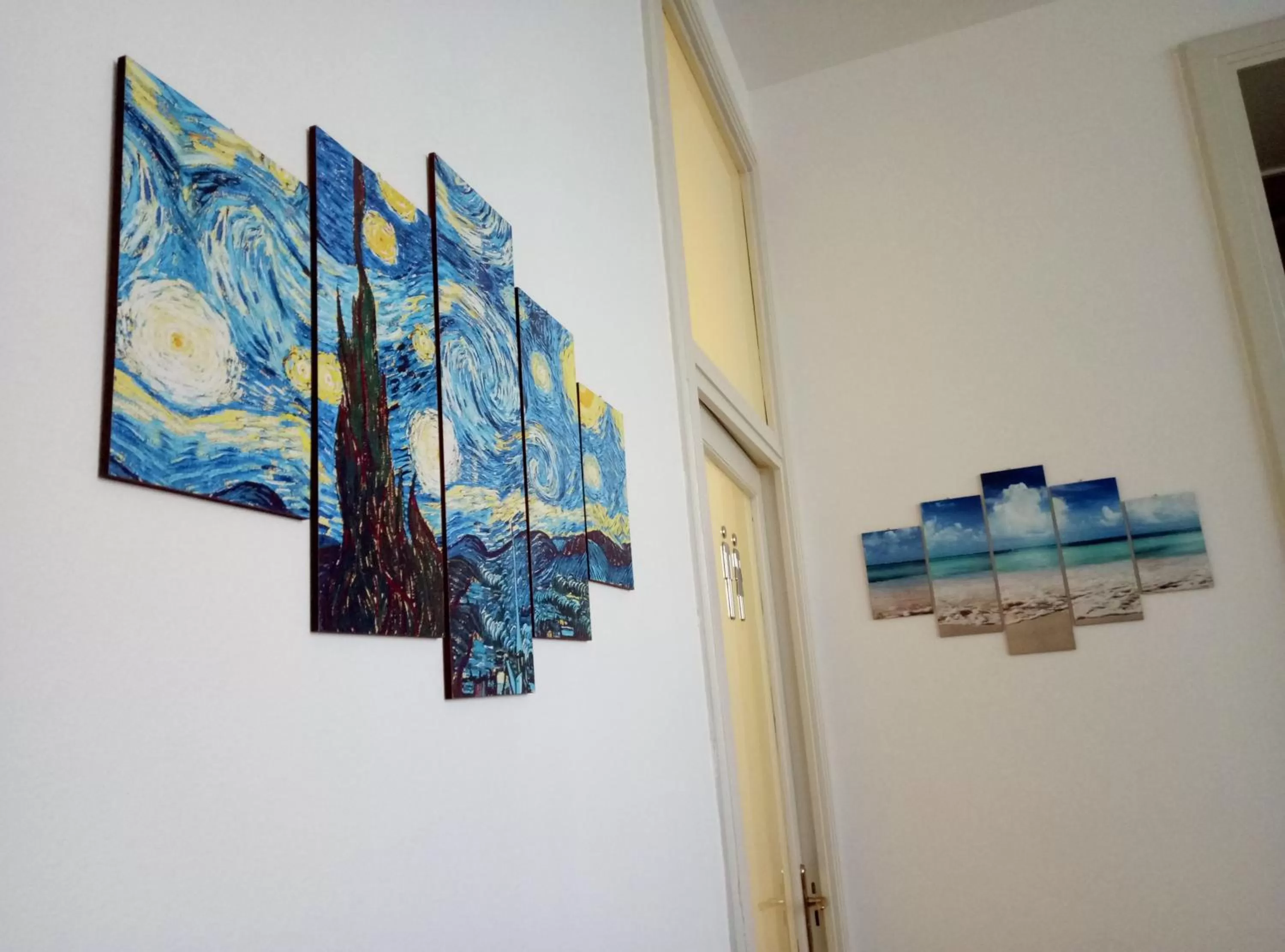 Restaurant/places to eat in Moonlight Hotel&Suites