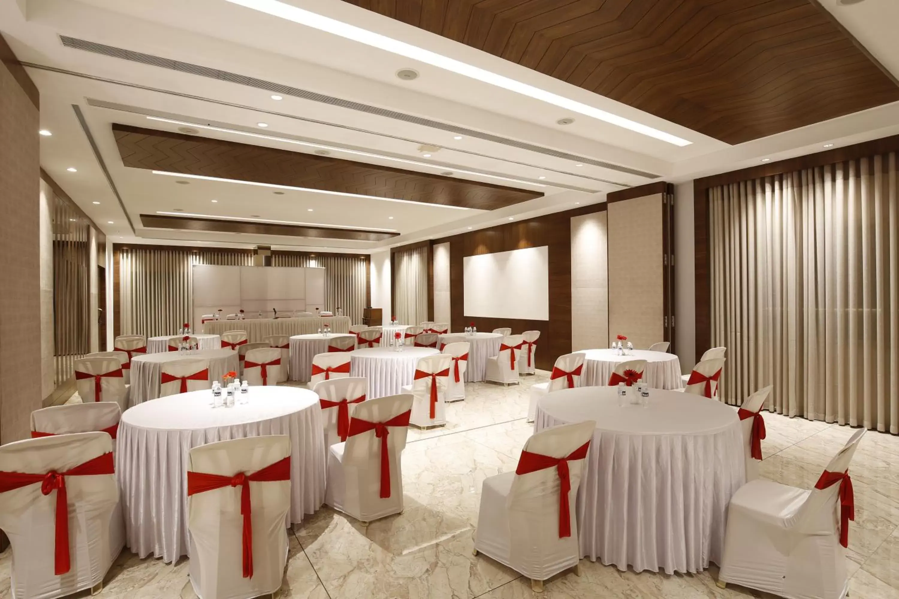 Banquet/Function facilities, Banquet Facilities in Ramee Panchshil