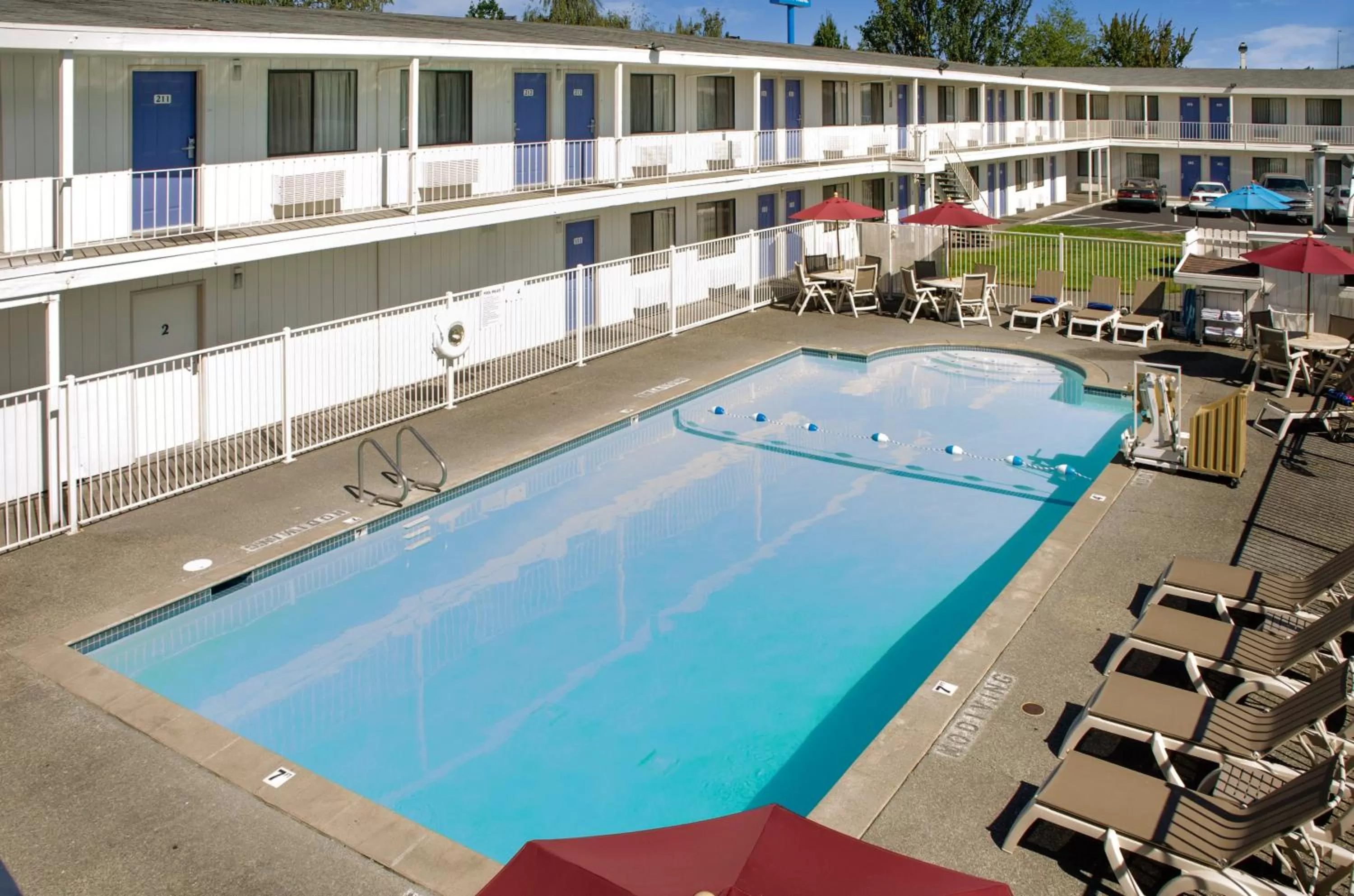 Swimming pool in Motel 6-Tacoma, WA - Fife
