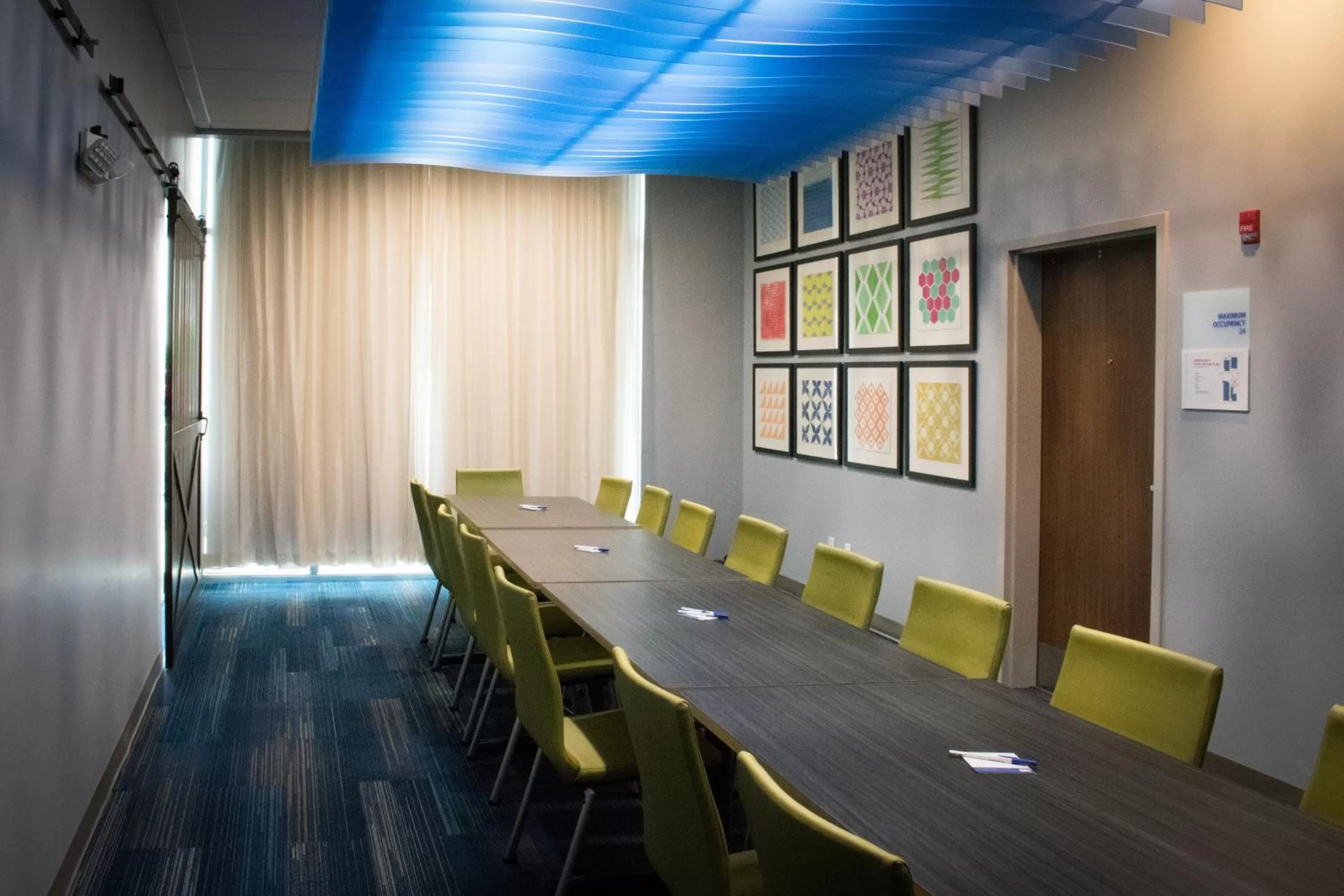 Meeting/conference room in Holiday Inn Express & Suites West Memphis by IHG