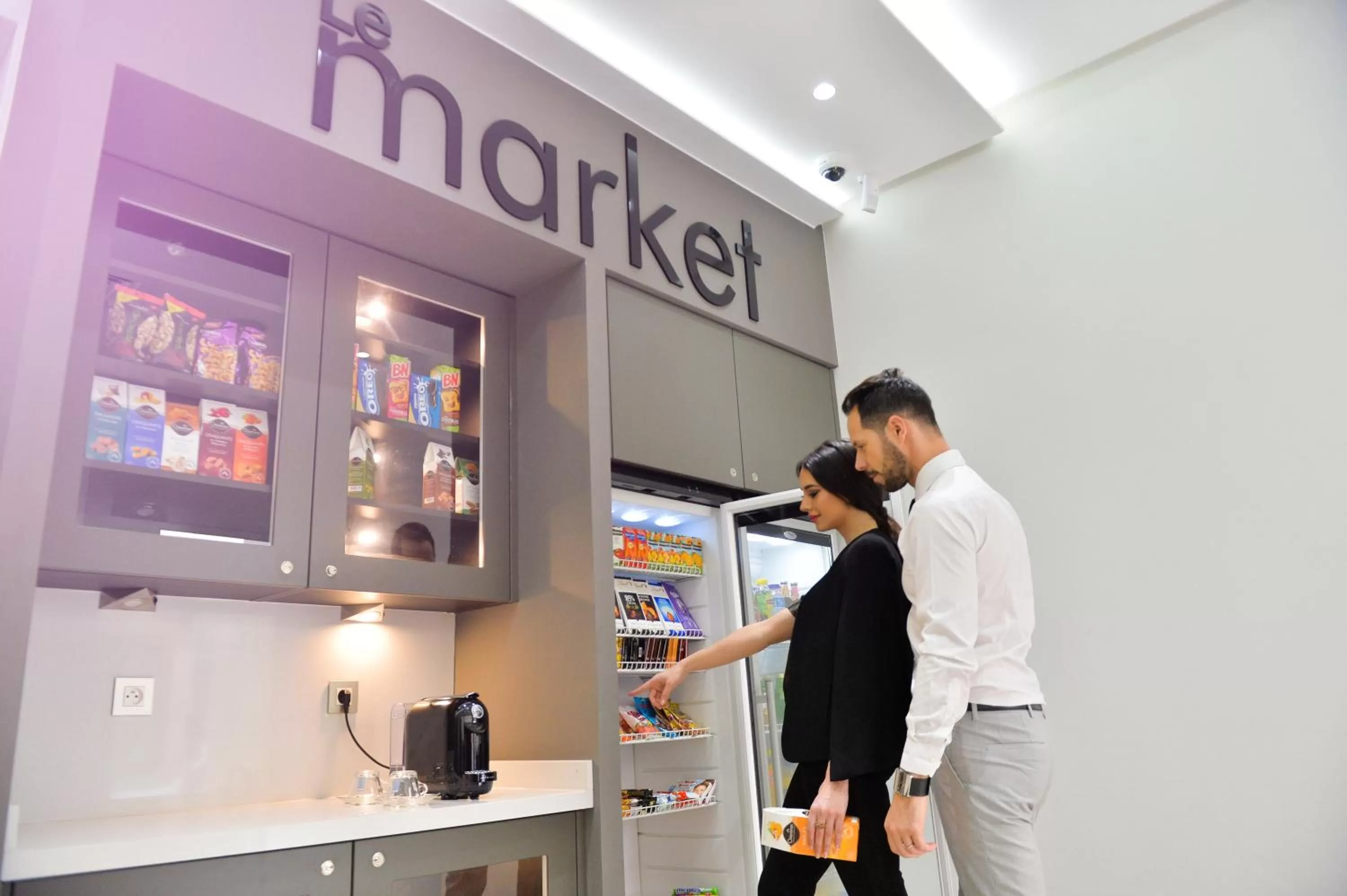 People in Le 22 Appart'Hotel