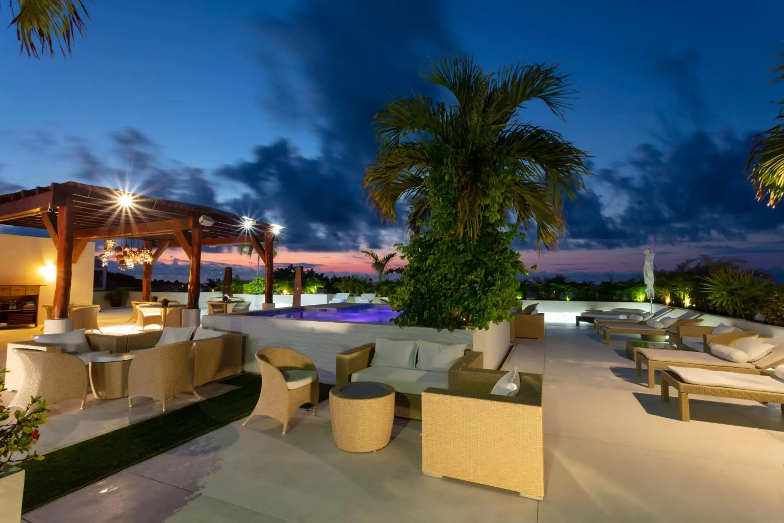 Pool view, Swimming Pool in The Palm at Playa