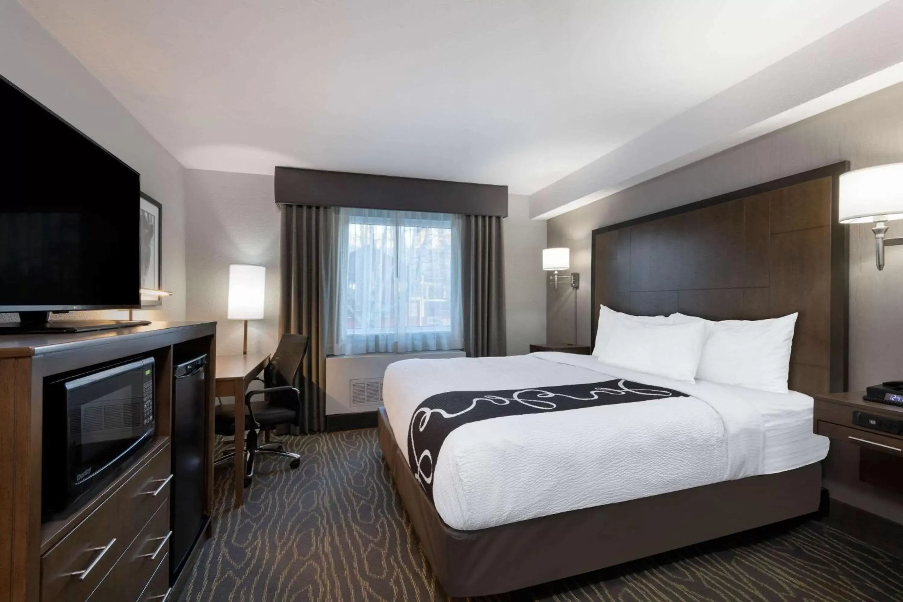 King Room in La Quinta by Wyndham Anchorage Airport