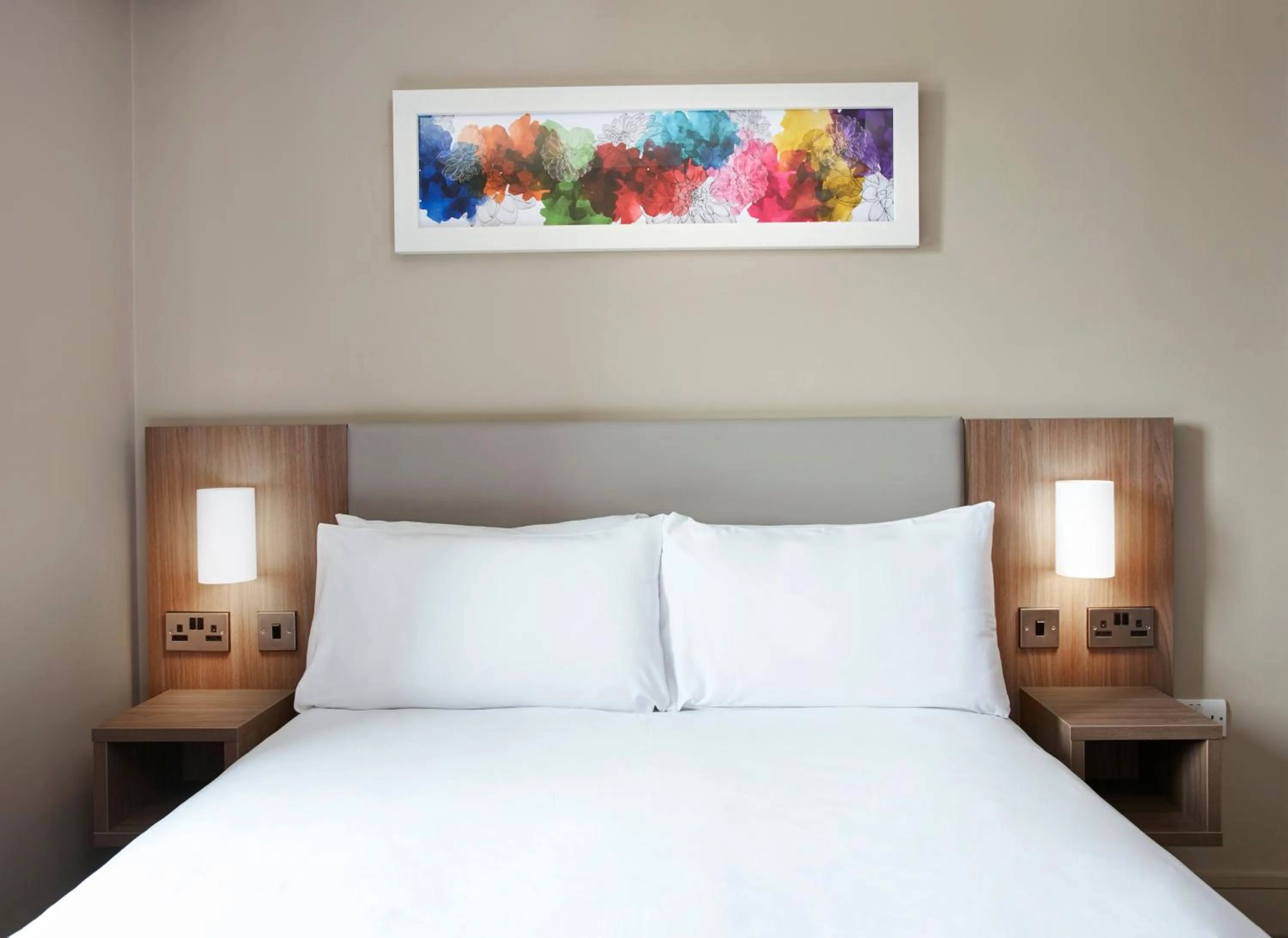 Bed in Cordia Serviced Apartments - Free on-site parking